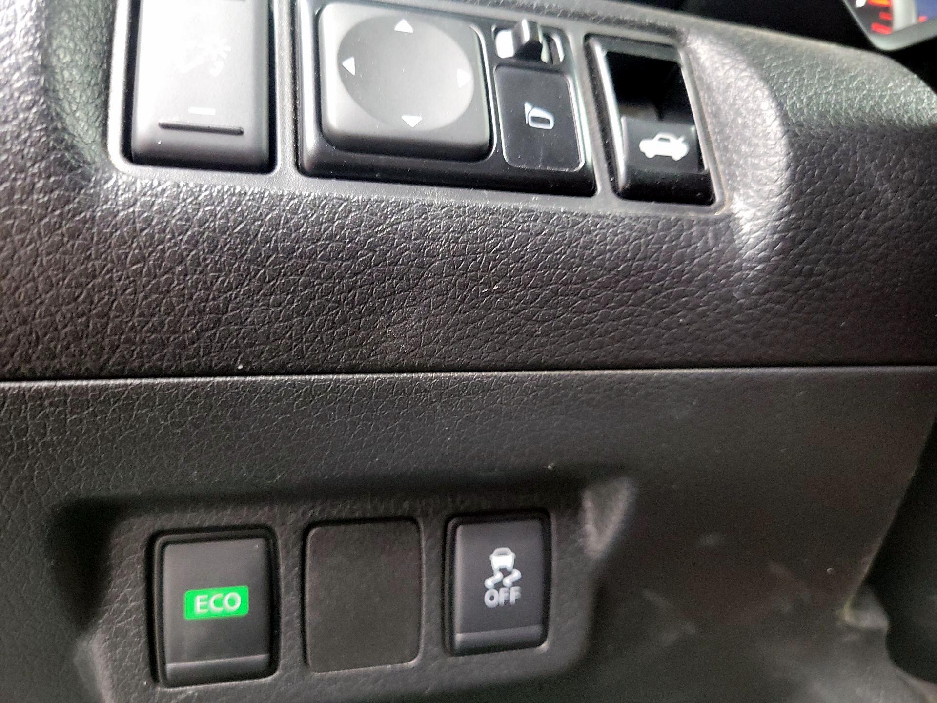 Thumbnail: 2019 Nissan Sentra - 13