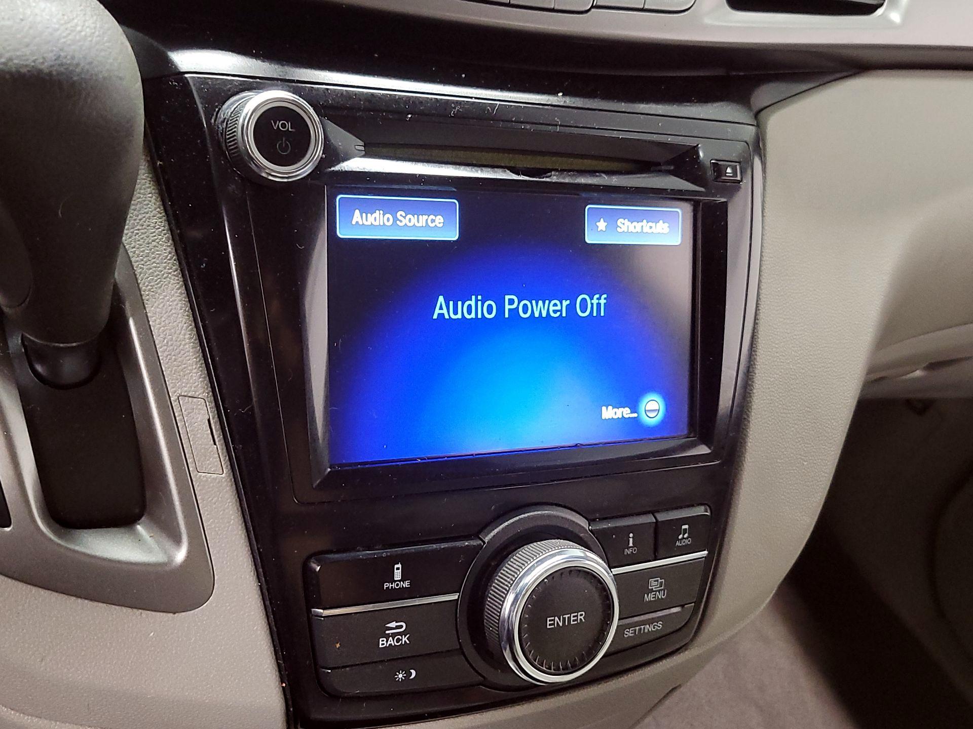 Thumbnail: 2015 Honda Odyssey - 14
