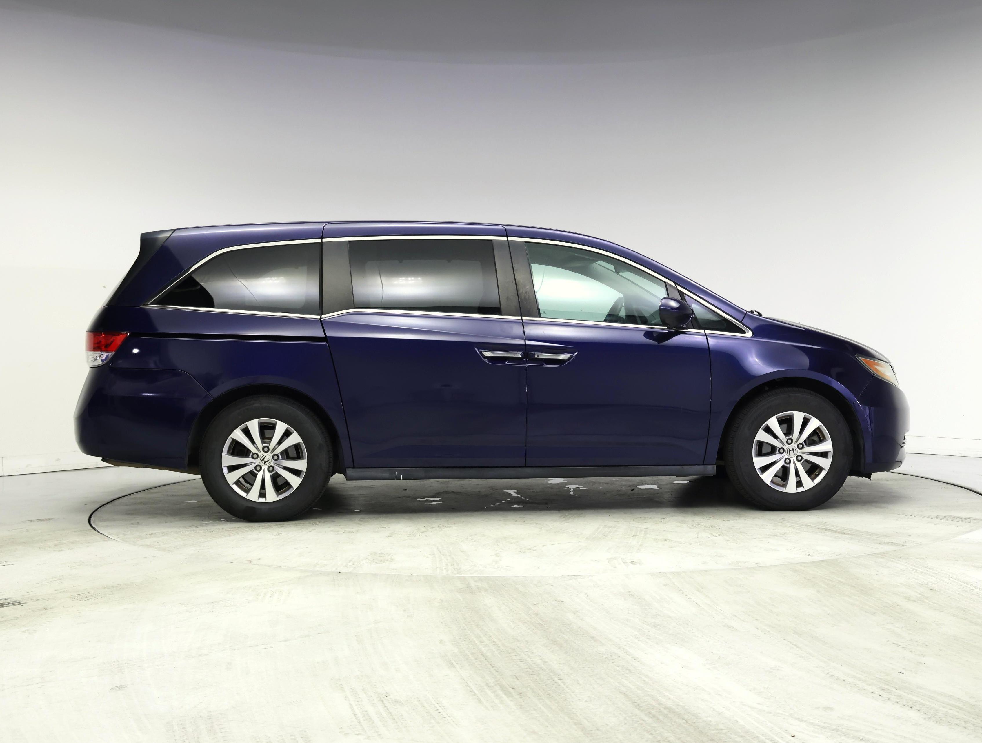 Thumbnail: 2015 Honda Odyssey - 7