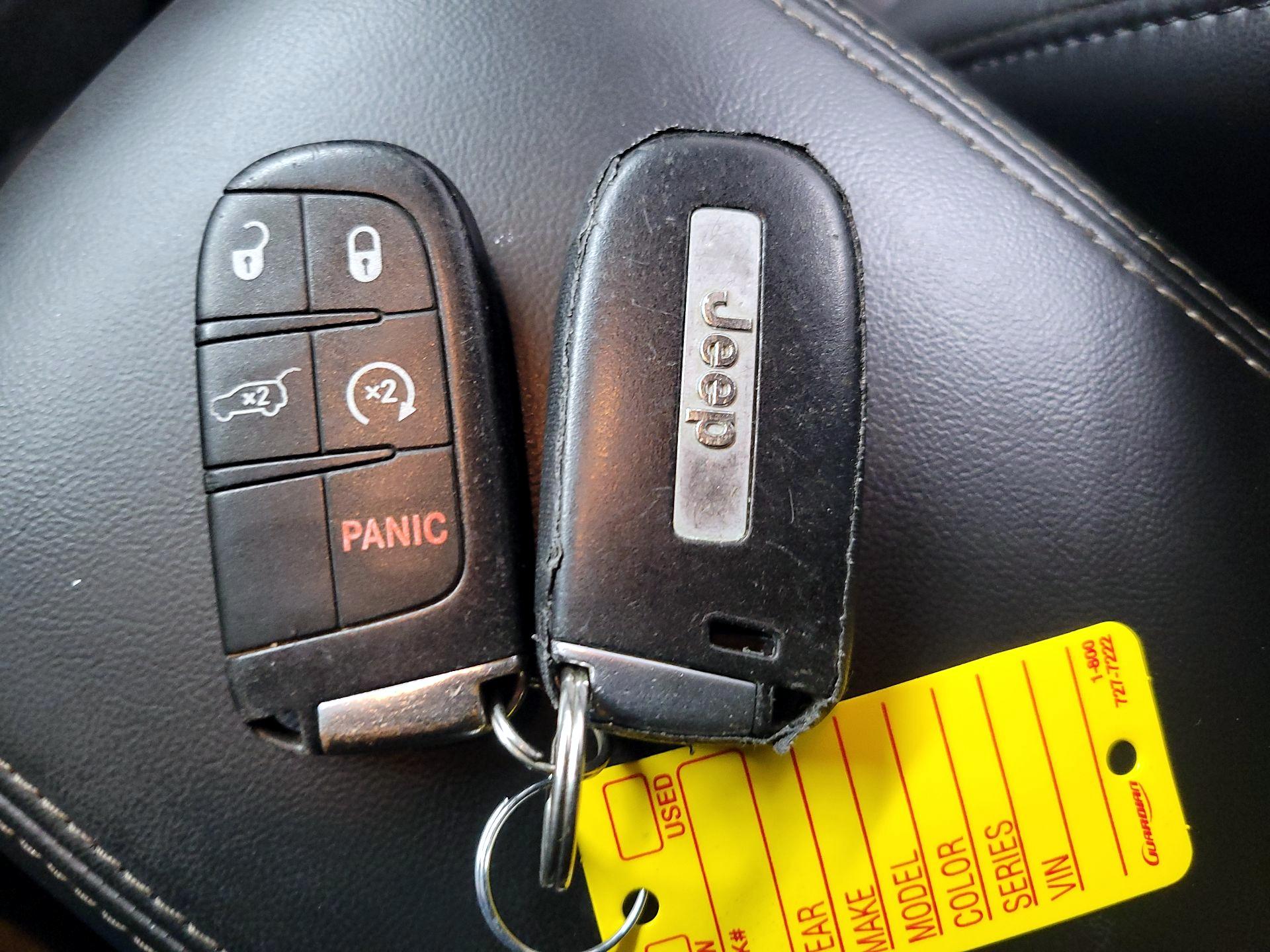 Thumbnail: 2014 Jeep Grand Cherokee - 19