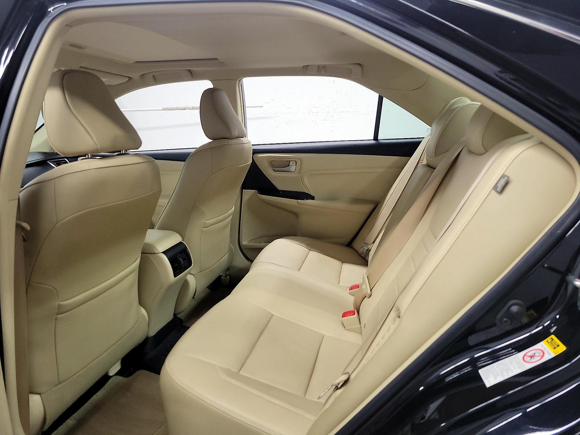 Thumbnail: 2017 Toyota Camry - 17