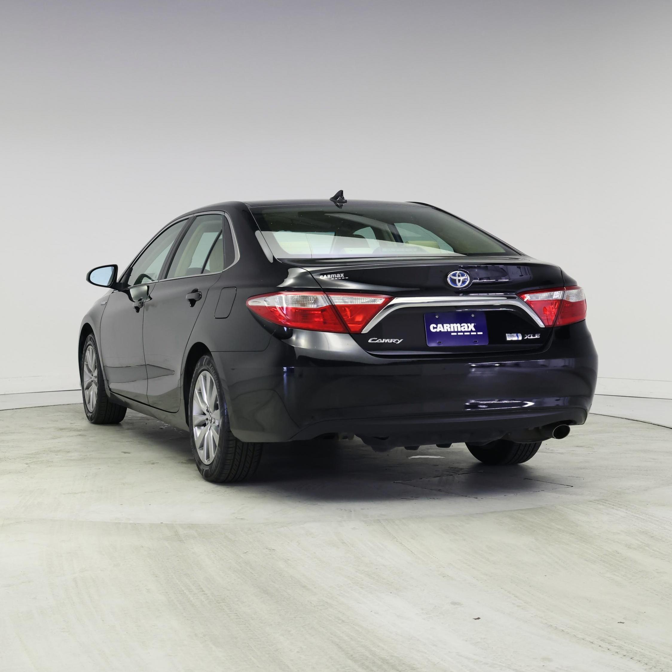 Thumbnail: 2017 Toyota Camry - 2