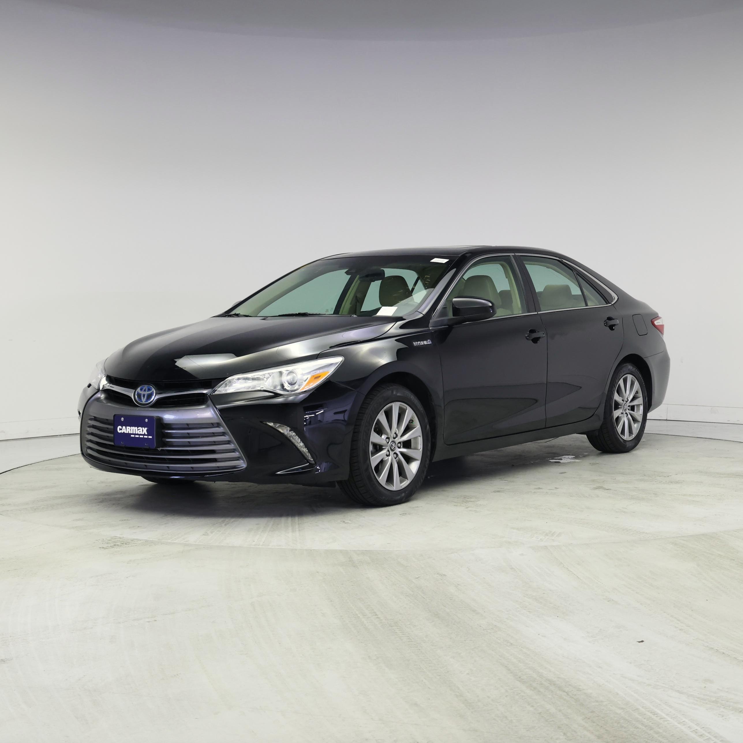 Thumbnail: 2017 Toyota Camry - 4