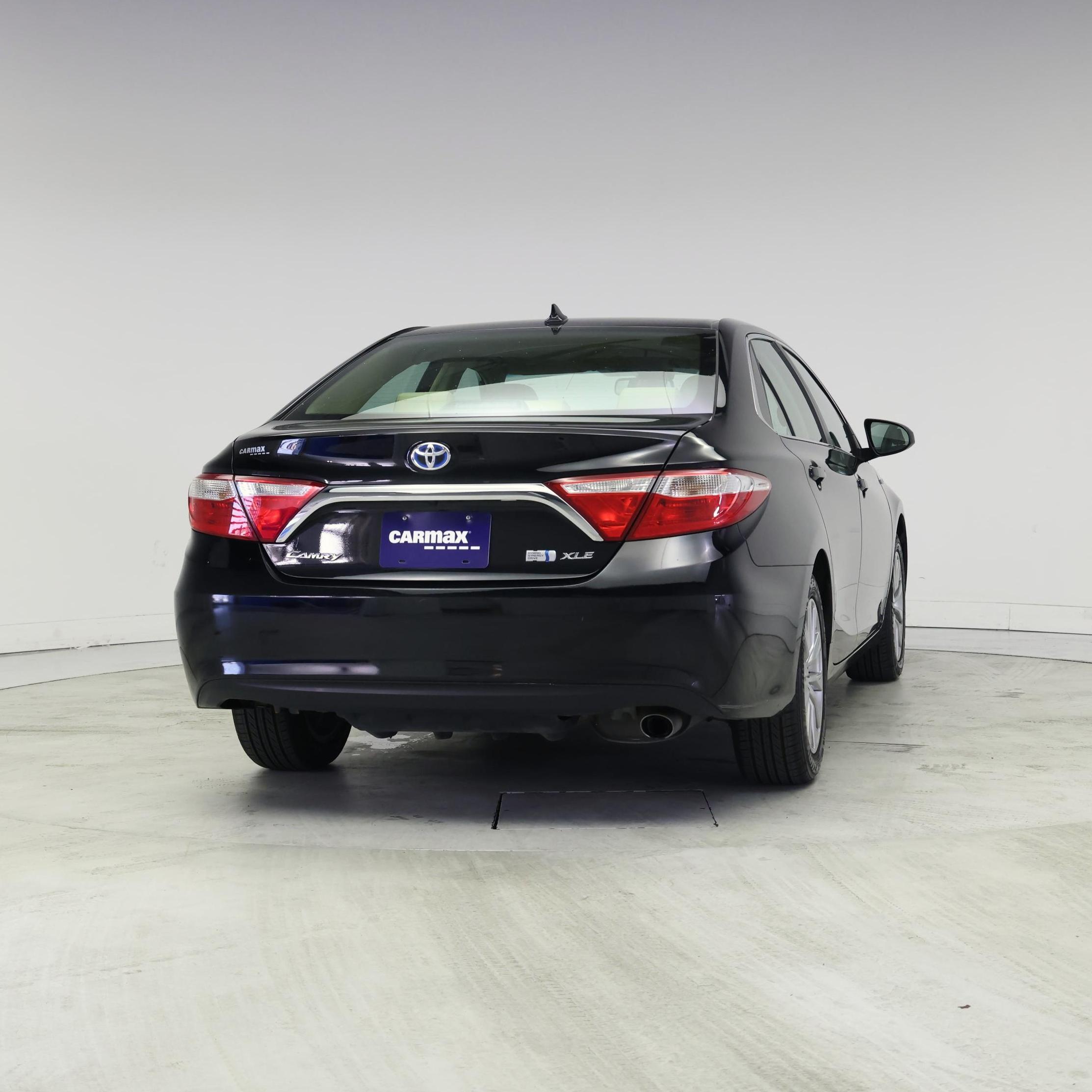 Thumbnail: 2017 Toyota Camry - 6