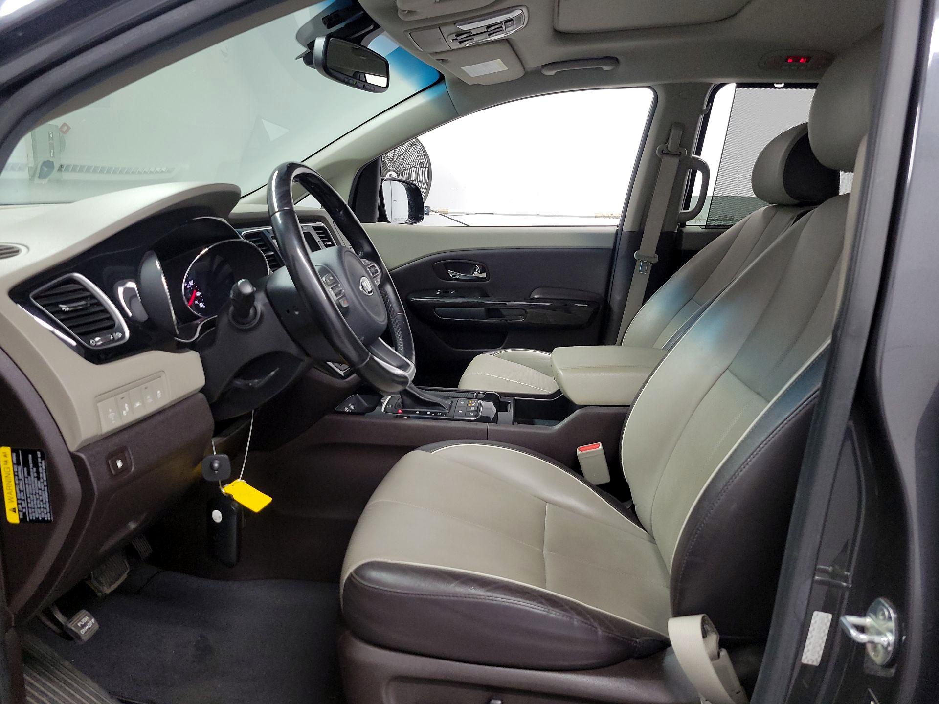 Thumbnail: 2018 Kia Sedona - 11