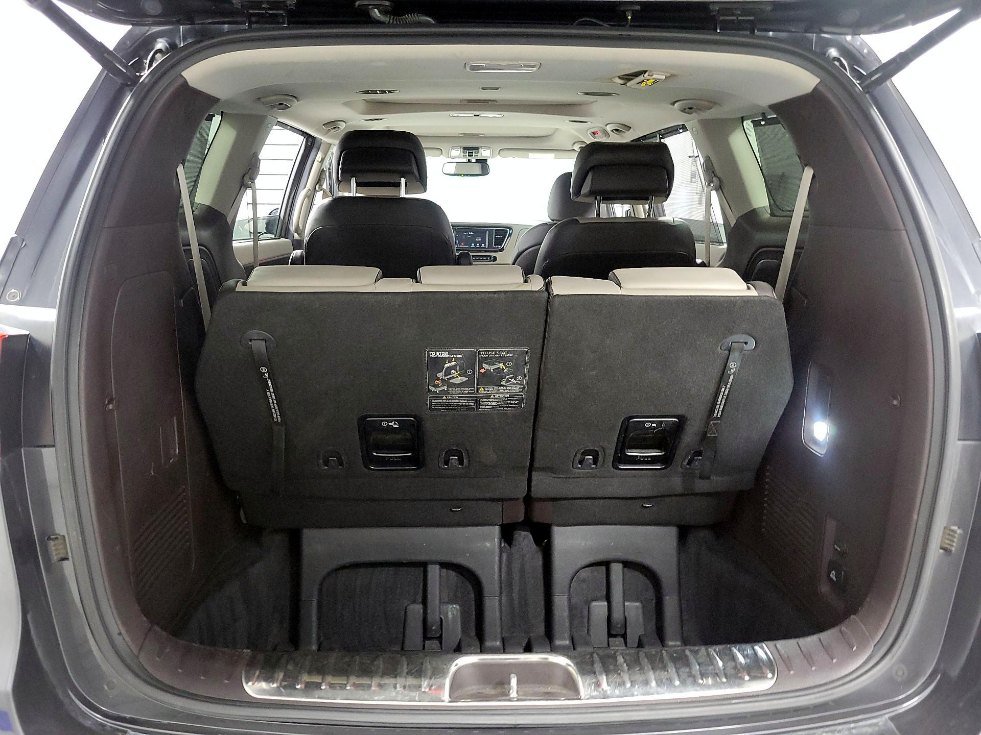 Thumbnail: 2018 Kia Sedona - 18