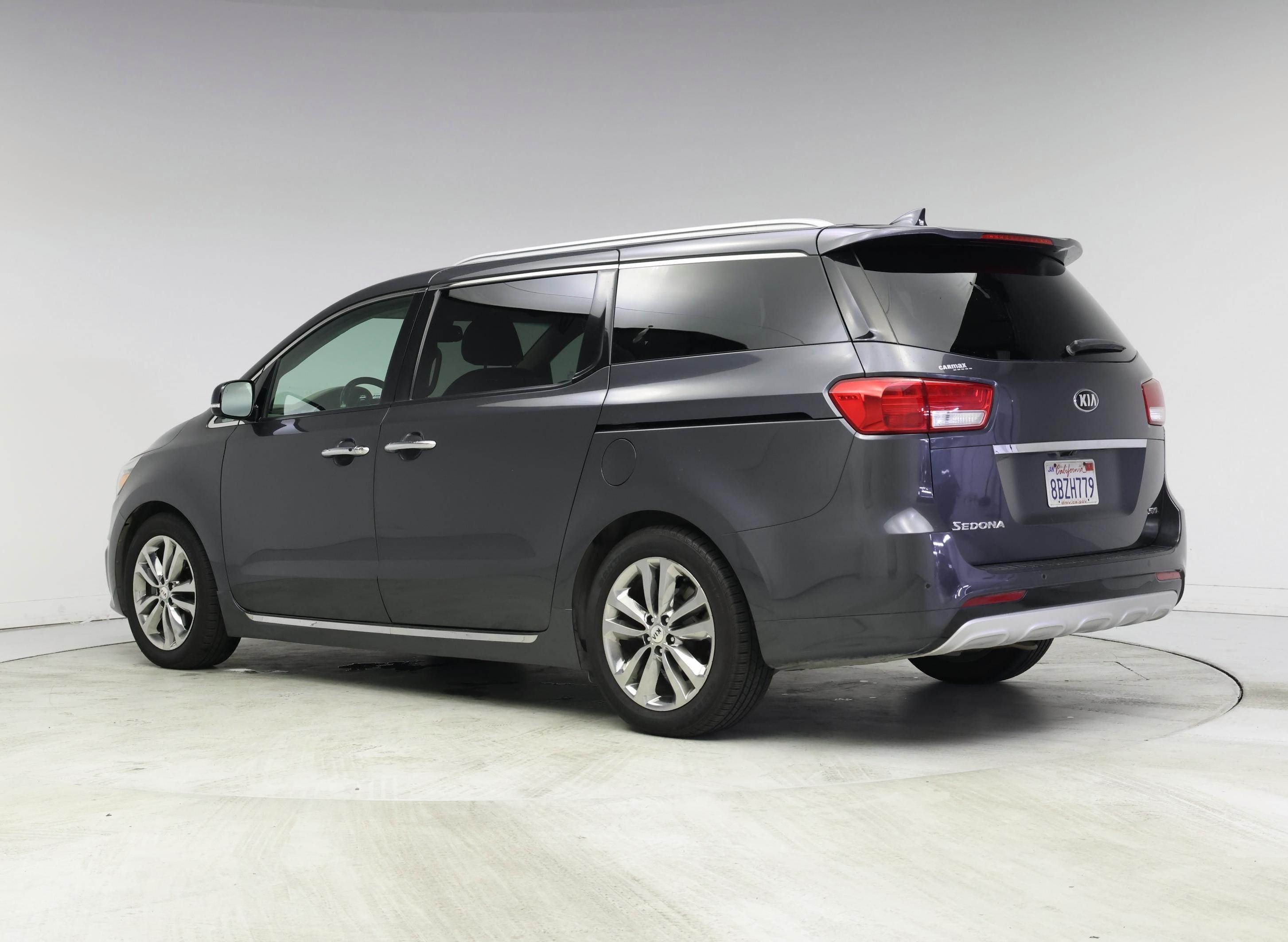 Thumbnail: 2018 Kia Sedona - 2