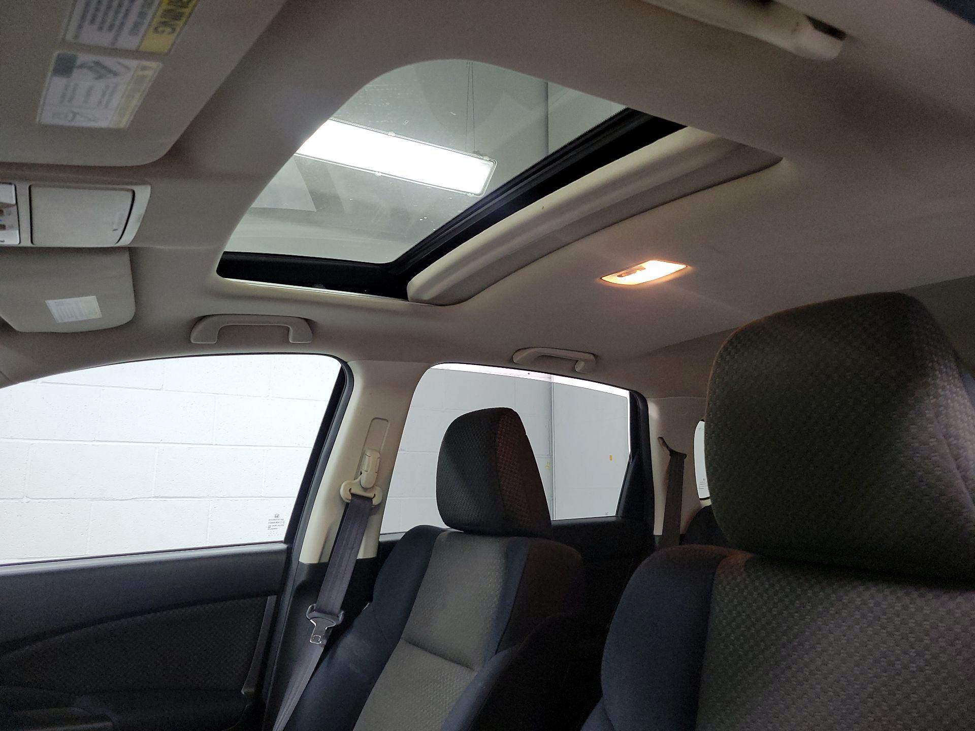 Thumbnail: 2016 Honda CR-V - 17