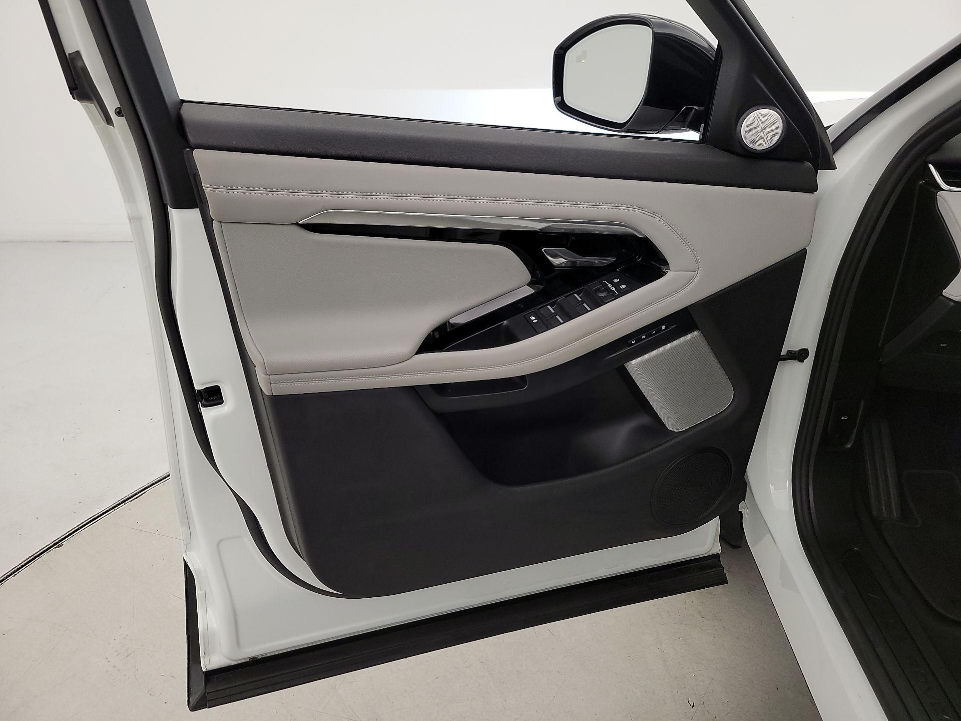 Thumbnail: 2023 Land Rover Range Rover Evoque - 12