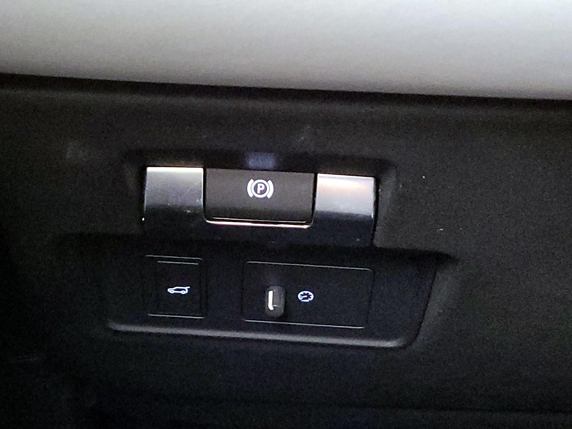 Thumbnail: 2023 Land Rover Range Rover Evoque - 13