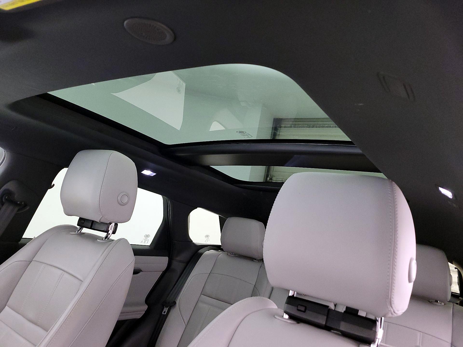 Thumbnail: 2023 Land Rover Range Rover Evoque - 19