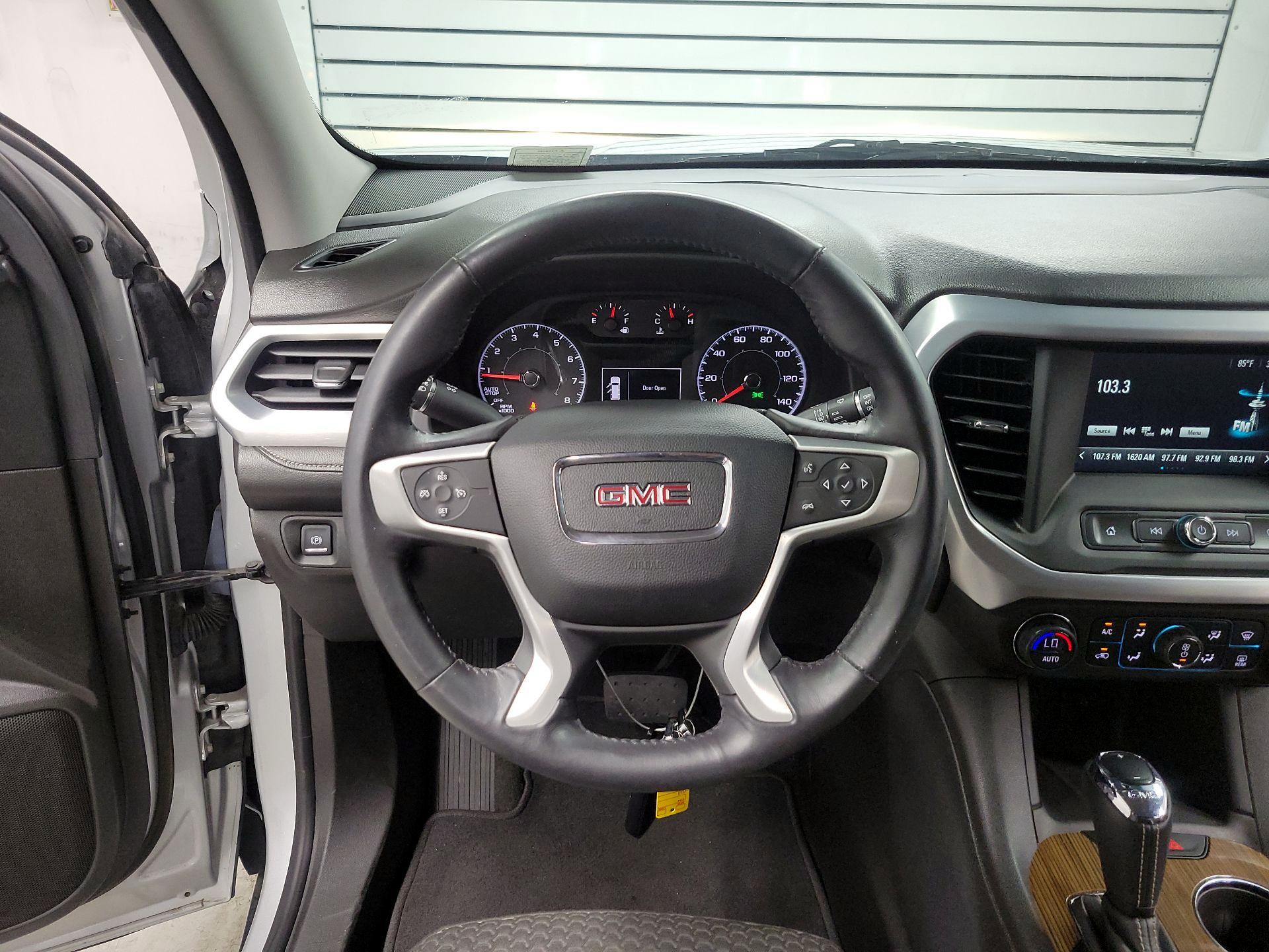 Thumbnail: 2017 GMC Acadia - 10