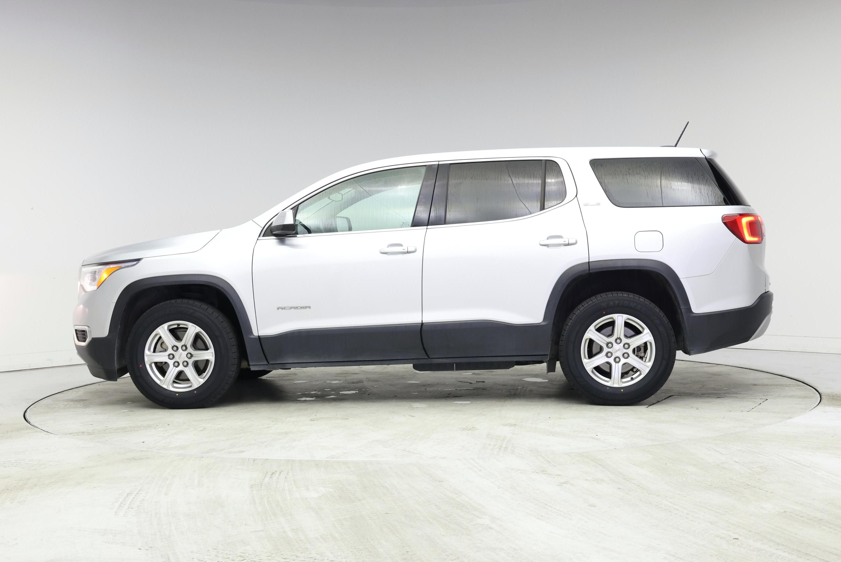 Thumbnail: 2017 GMC Acadia - 3