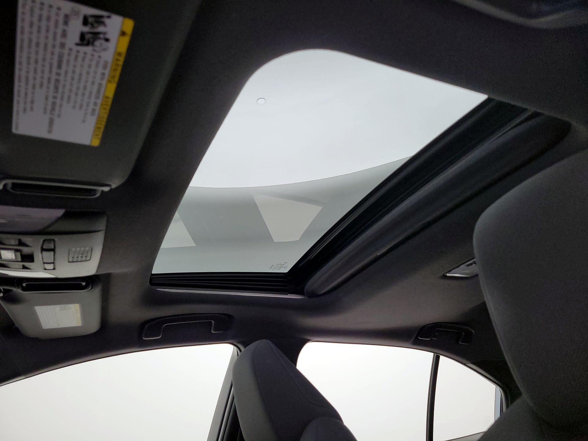 Thumbnail: 2021 Toyota Corolla - 19