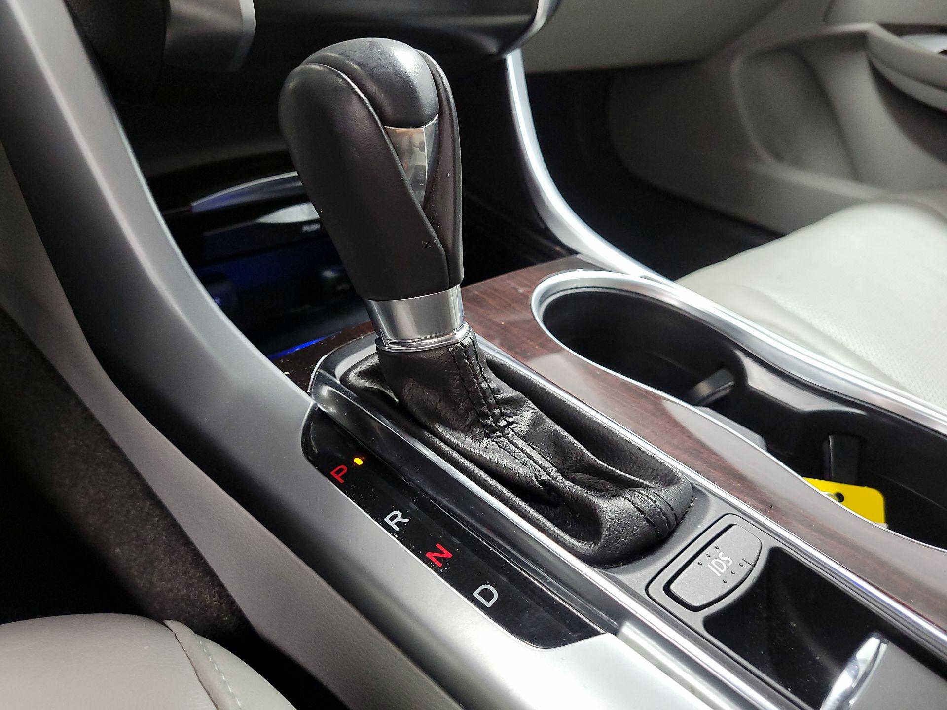 Thumbnail: 2015 Acura TLX - 16