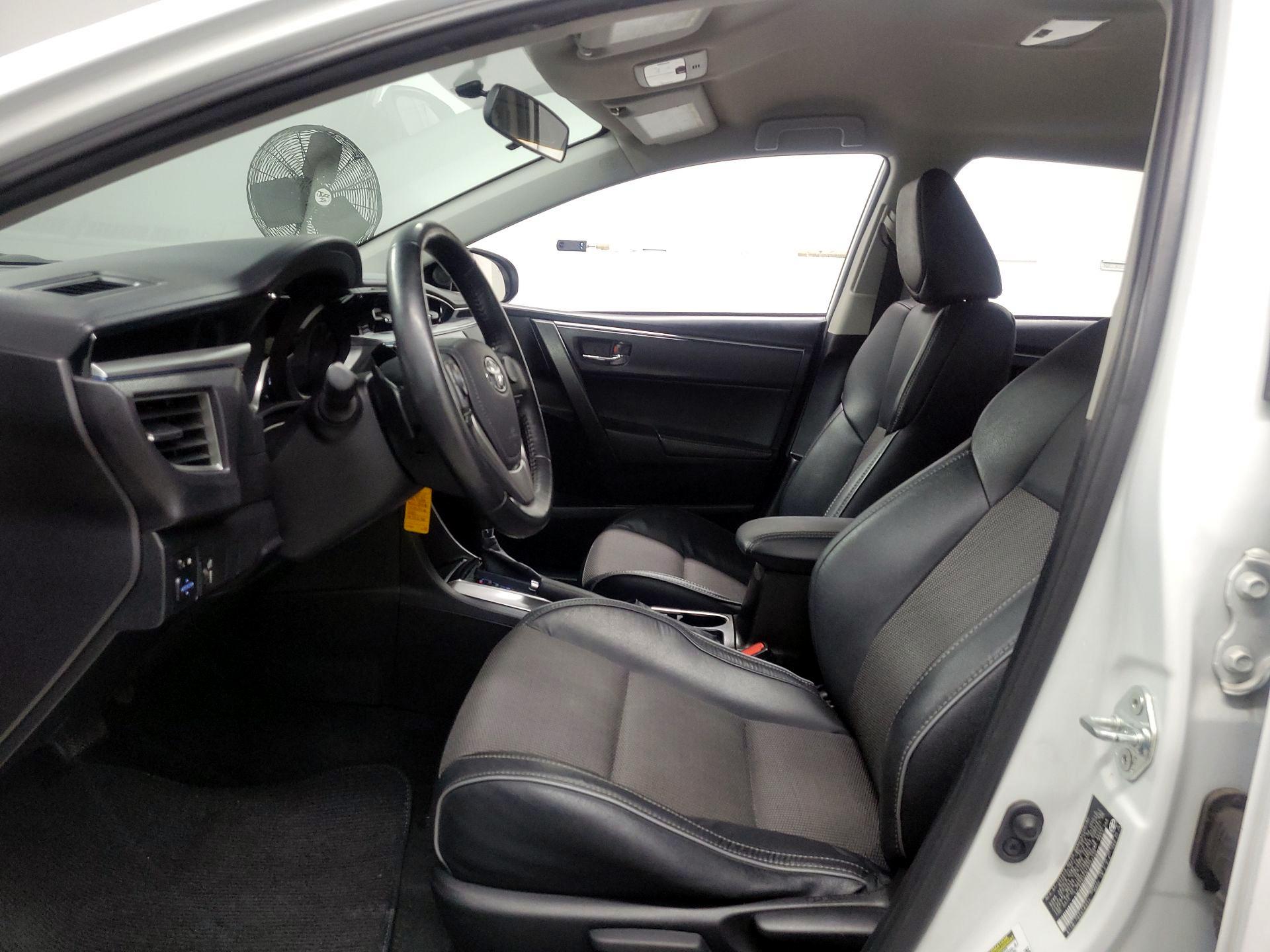 Thumbnail: 2015 Toyota Corolla - 11