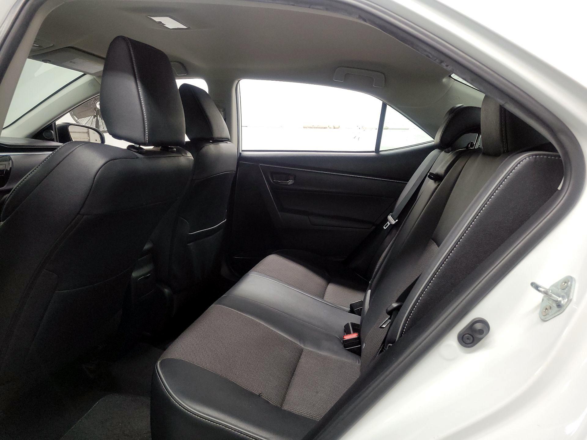 Thumbnail: 2015 Toyota Corolla - 17