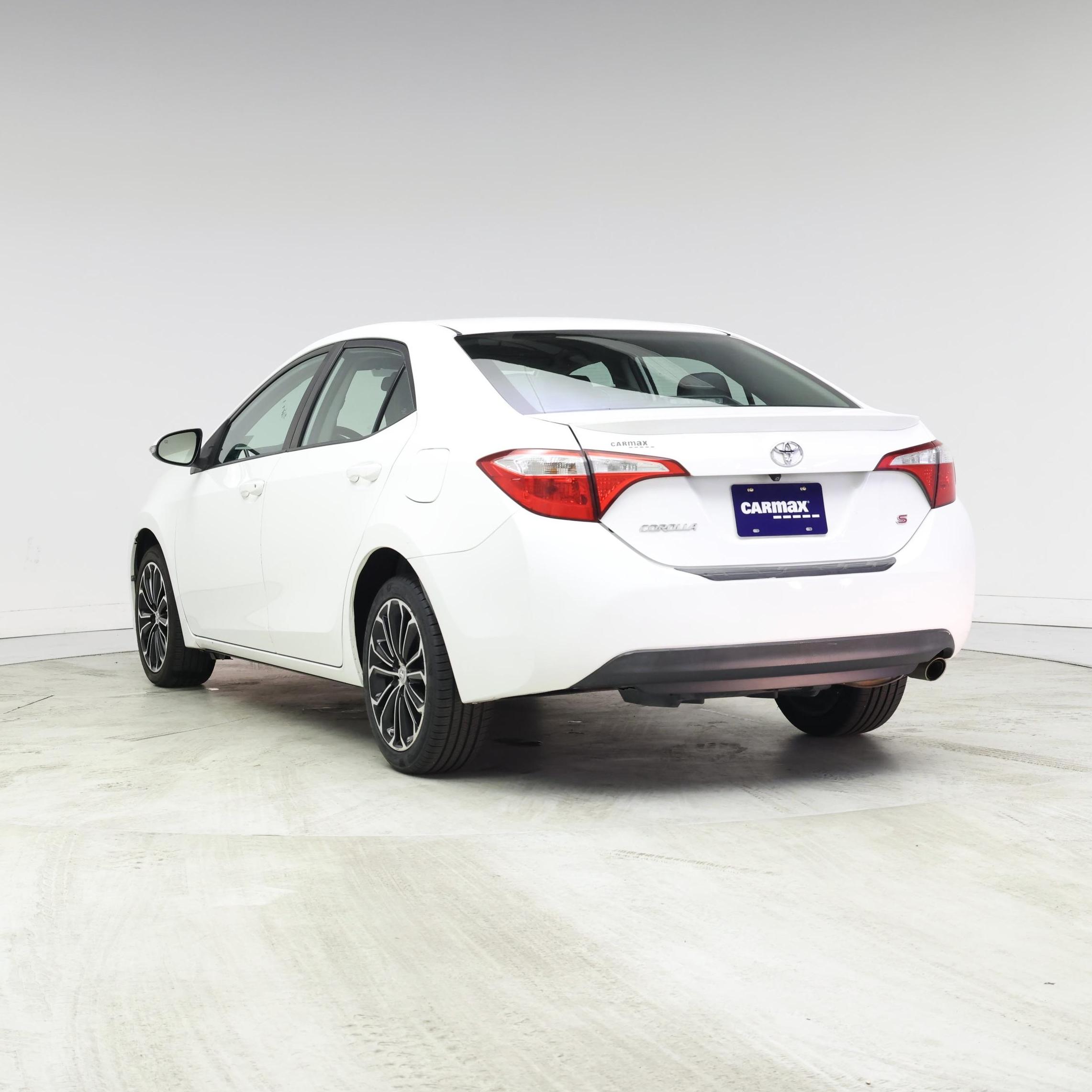 Thumbnail: 2015 Toyota Corolla - 2