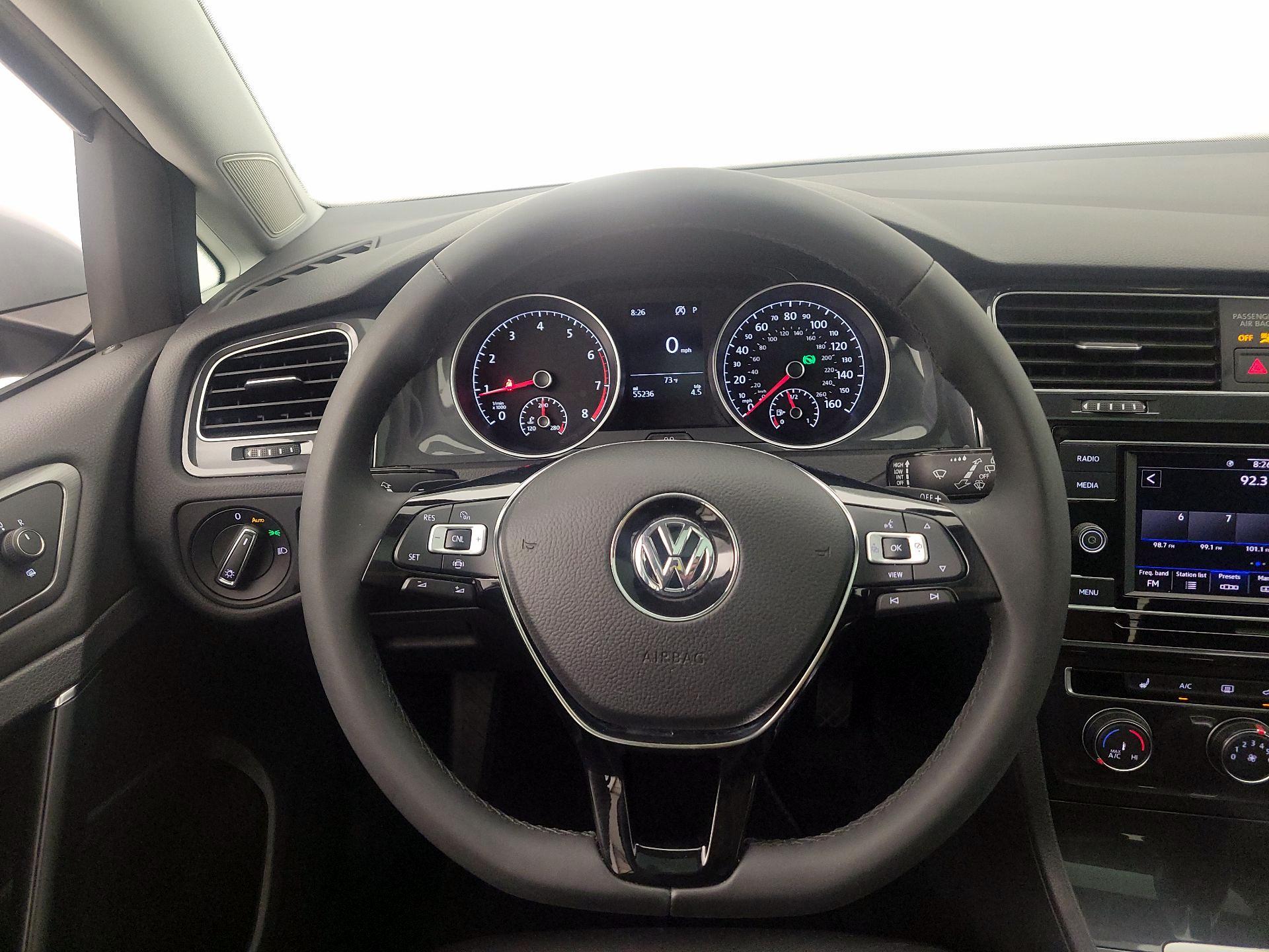 Thumbnail: 2020 Volkswagen Golf - 10