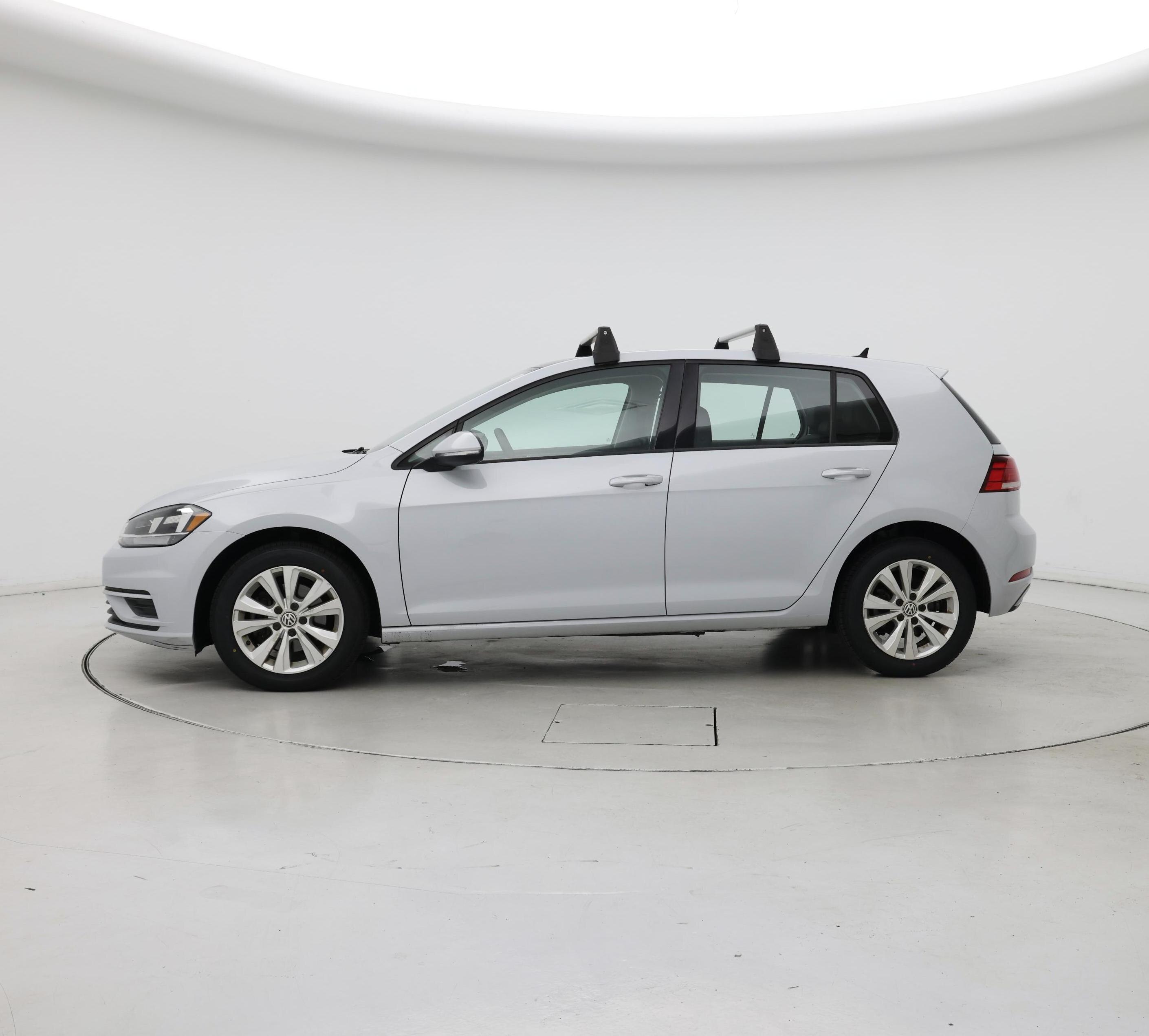 Thumbnail: 2020 Volkswagen Golf - 3
