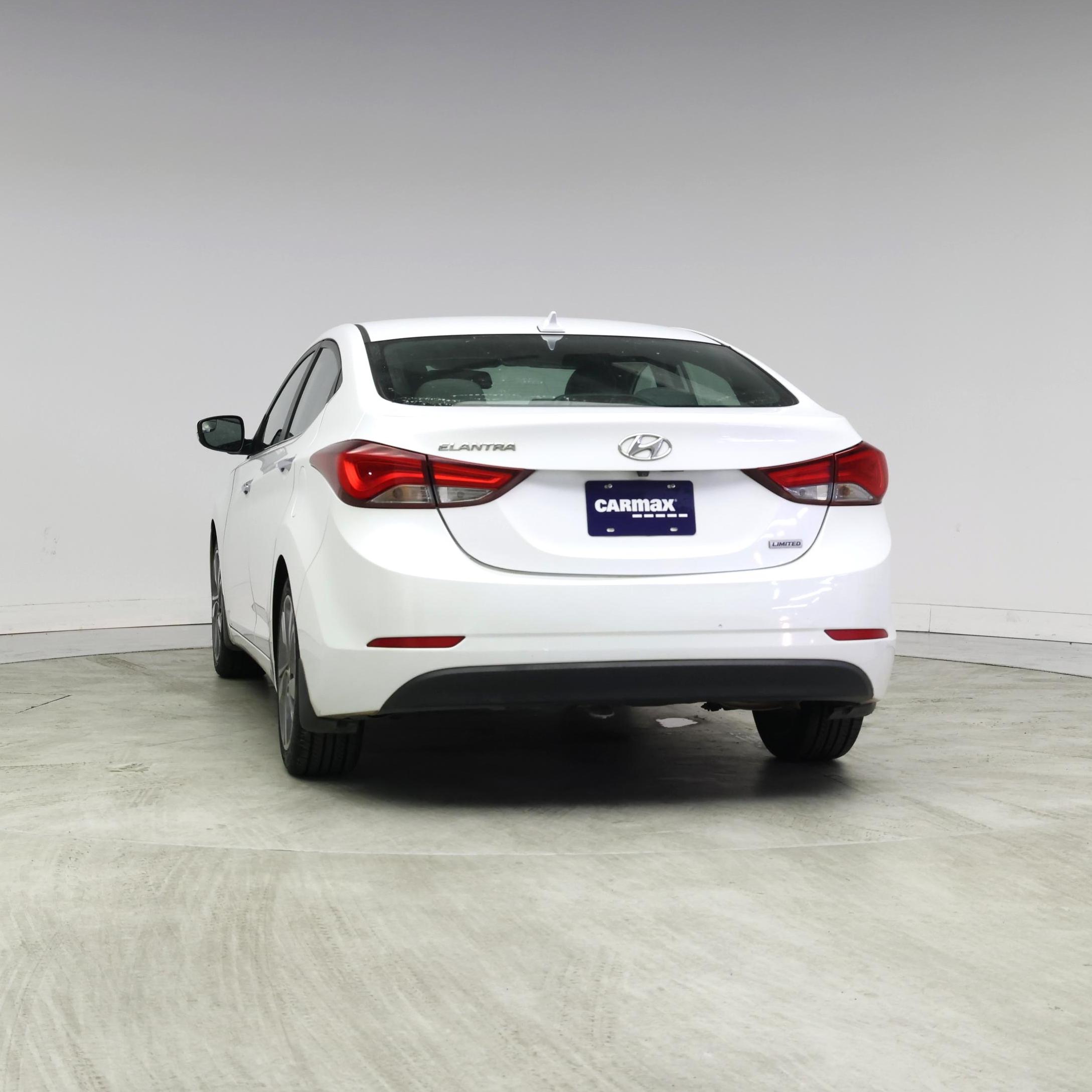 Thumbnail: 2015 Hyundai Elantra - 6