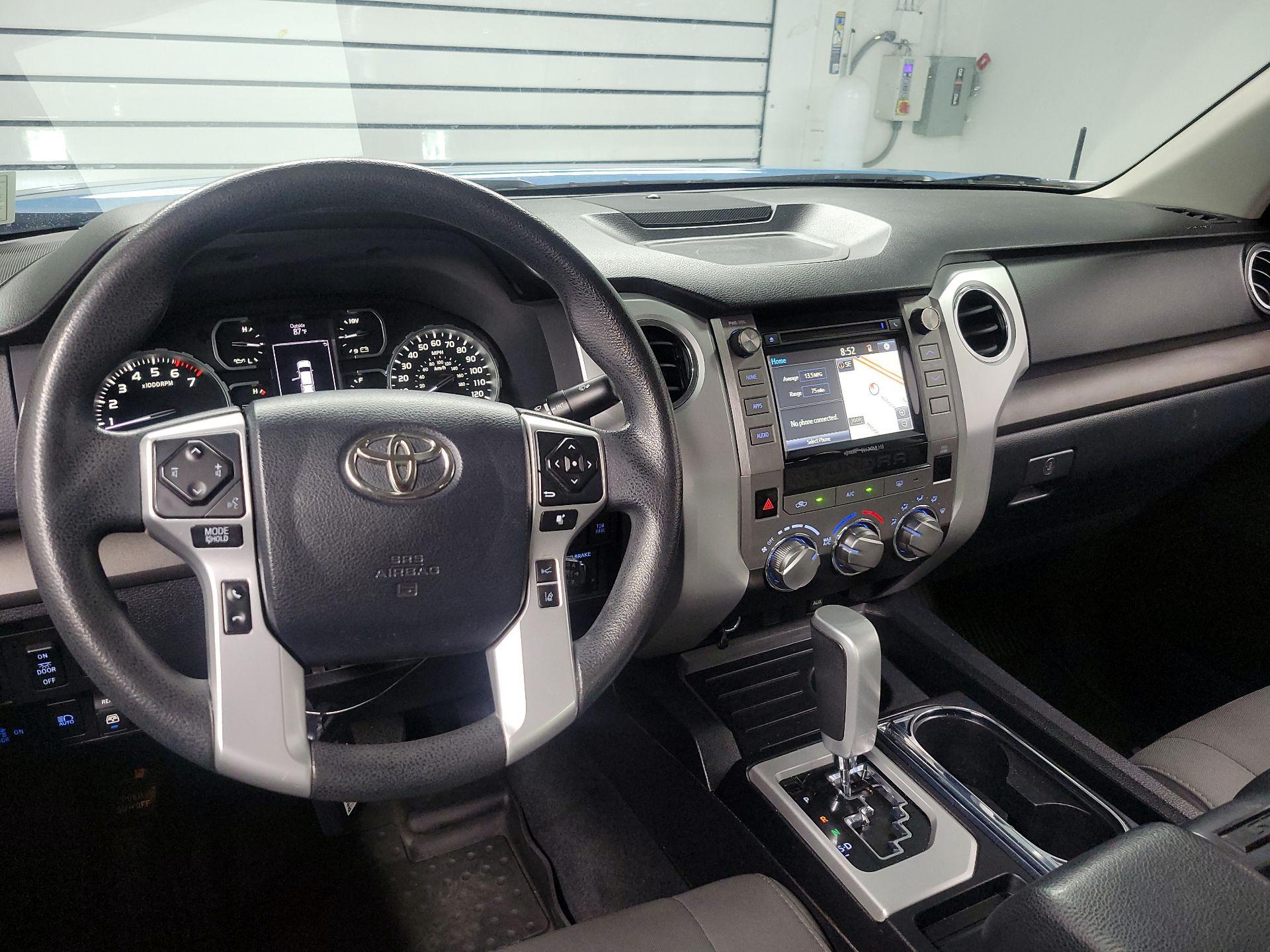 Thumbnail: 2018 Toyota Tundra - 9