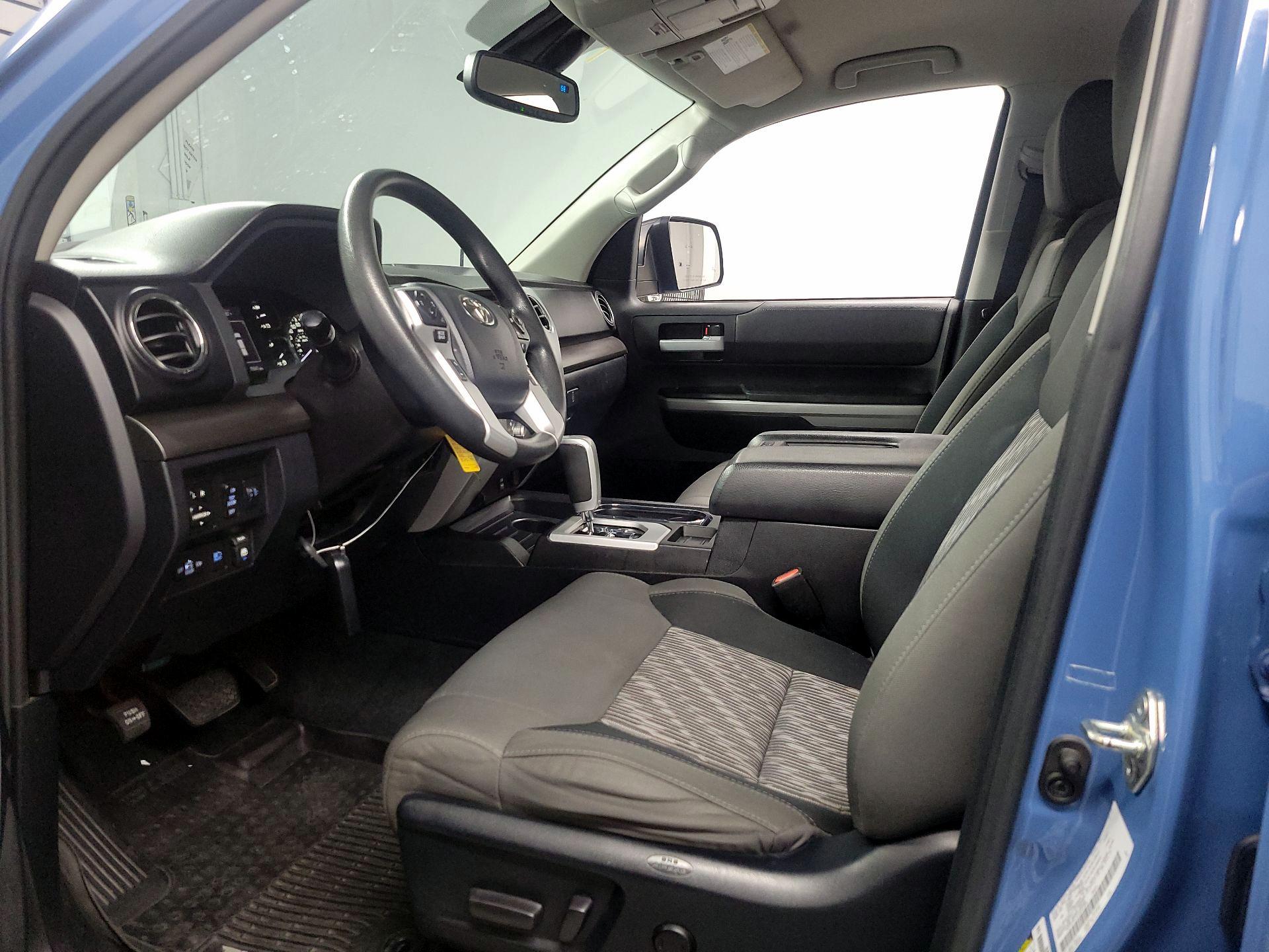 Thumbnail: 2018 Toyota Tundra - 11