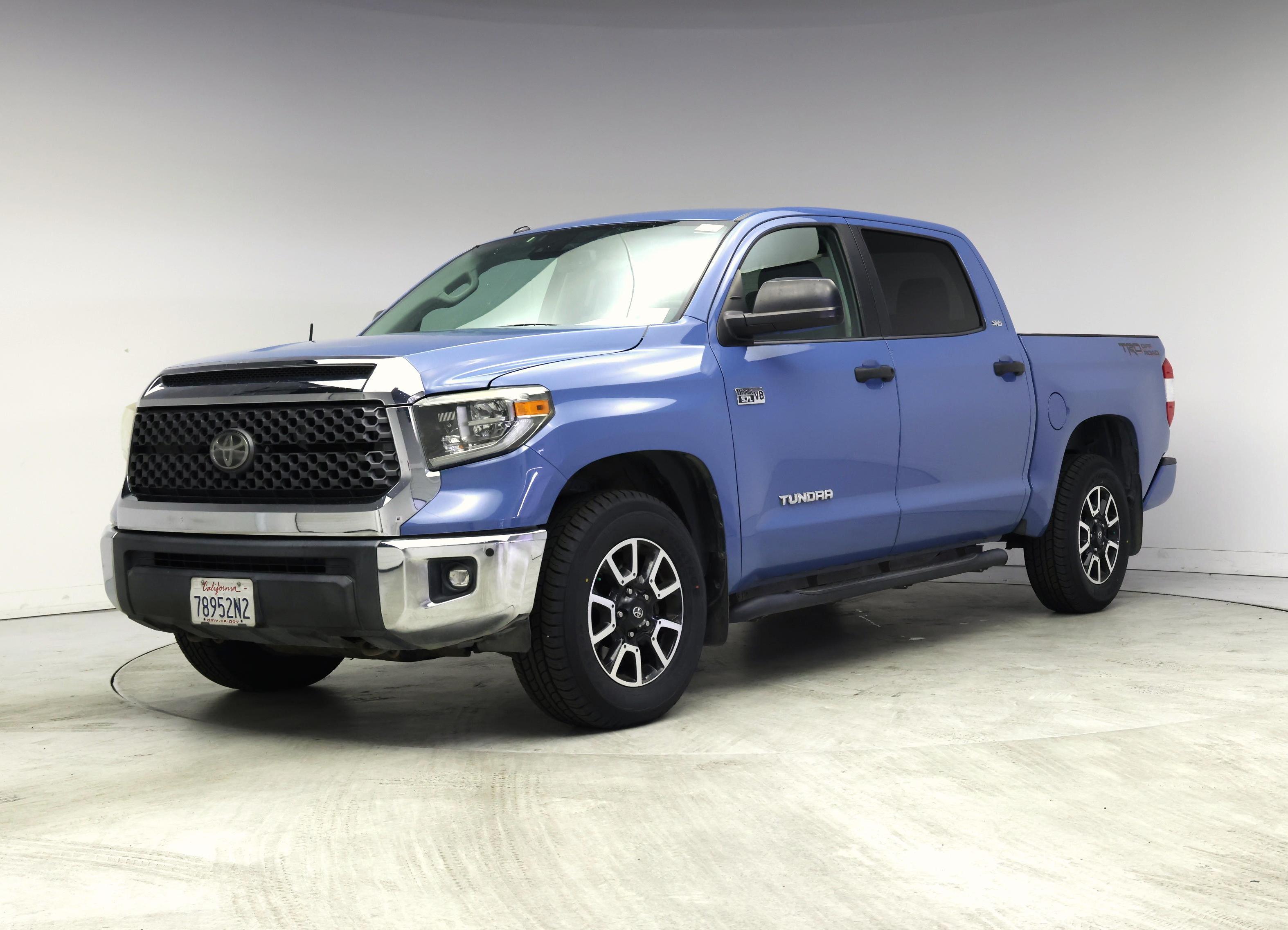 Thumbnail: 2018 Toyota Tundra - 4