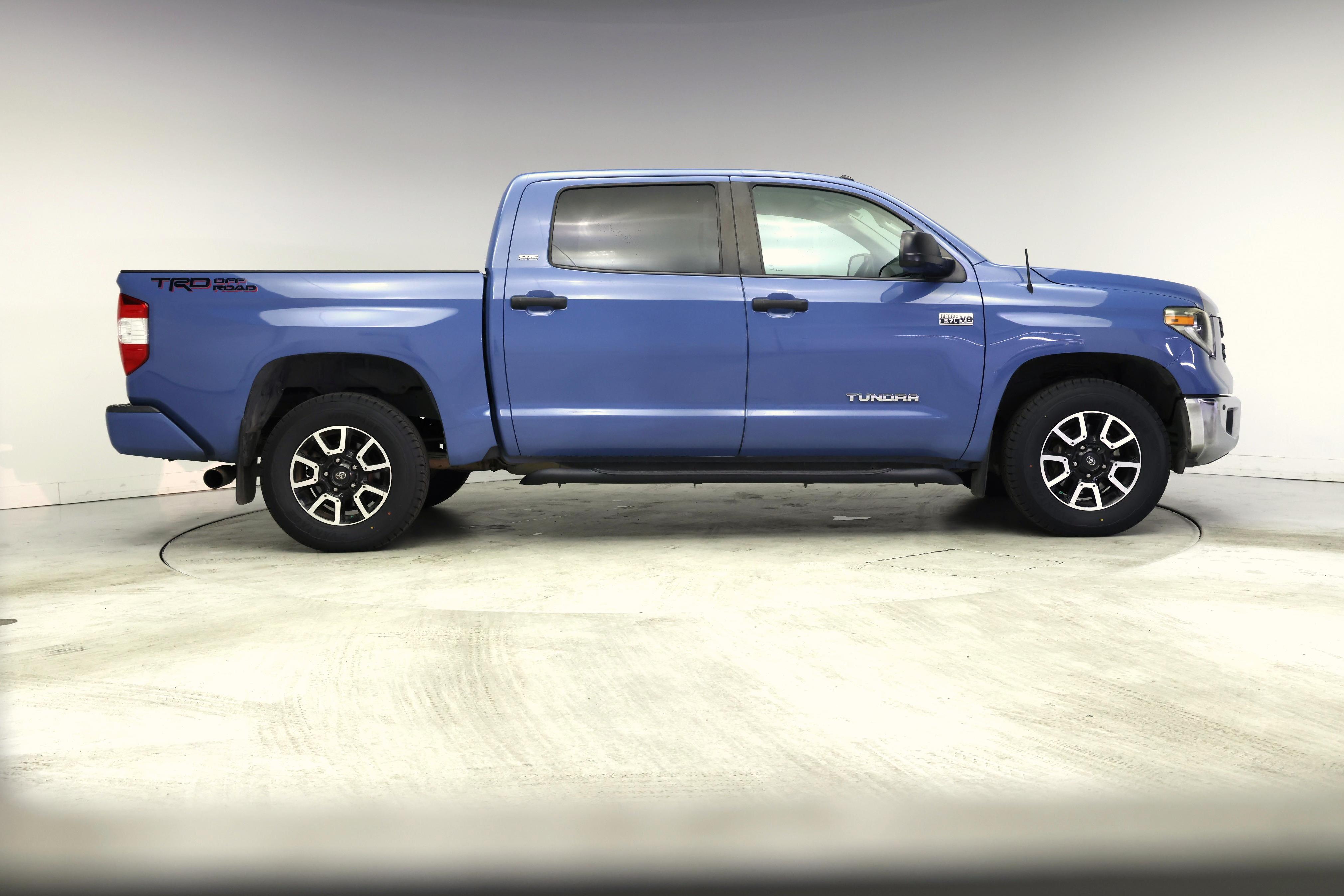 Thumbnail: 2018 Toyota Tundra - 7