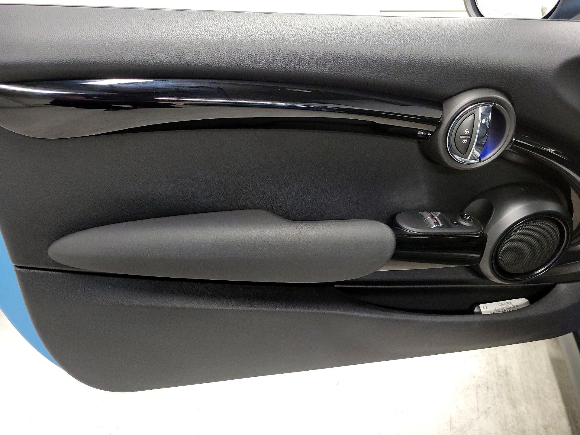 Thumbnail: 2019 MINI Cooper Hardtop - 12