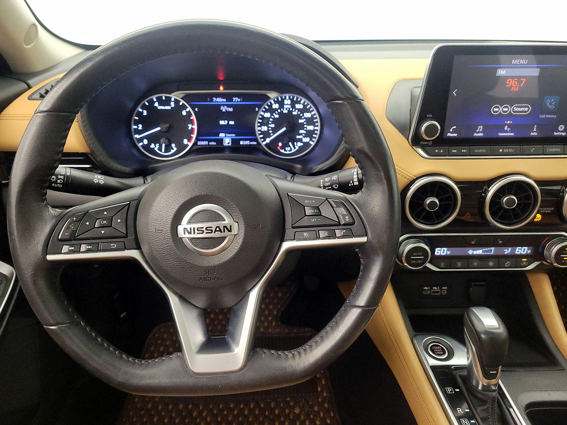 Thumbnail: 2020 Nissan Sentra - 10