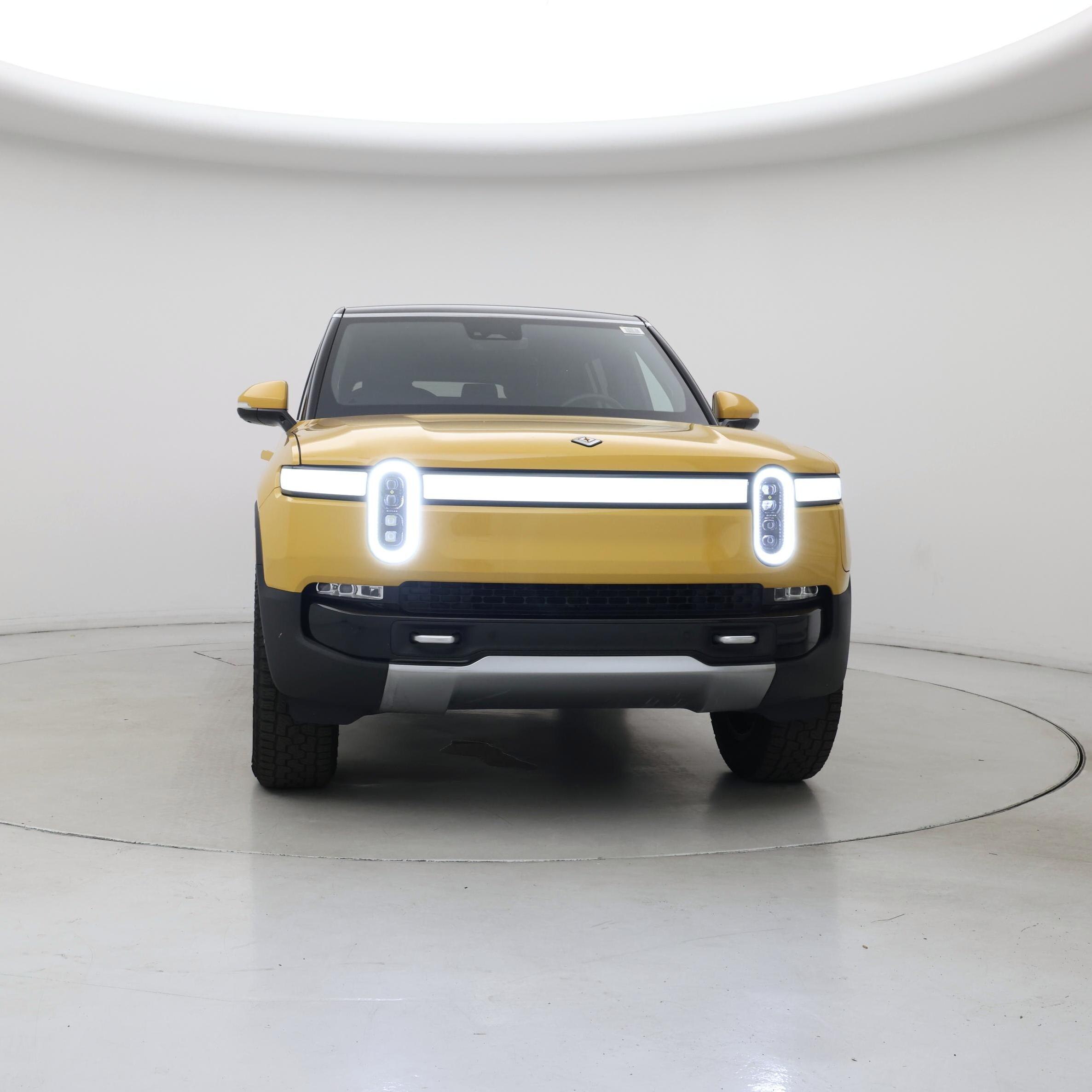 Thumbnail: 2023 Rivian R1S - 5