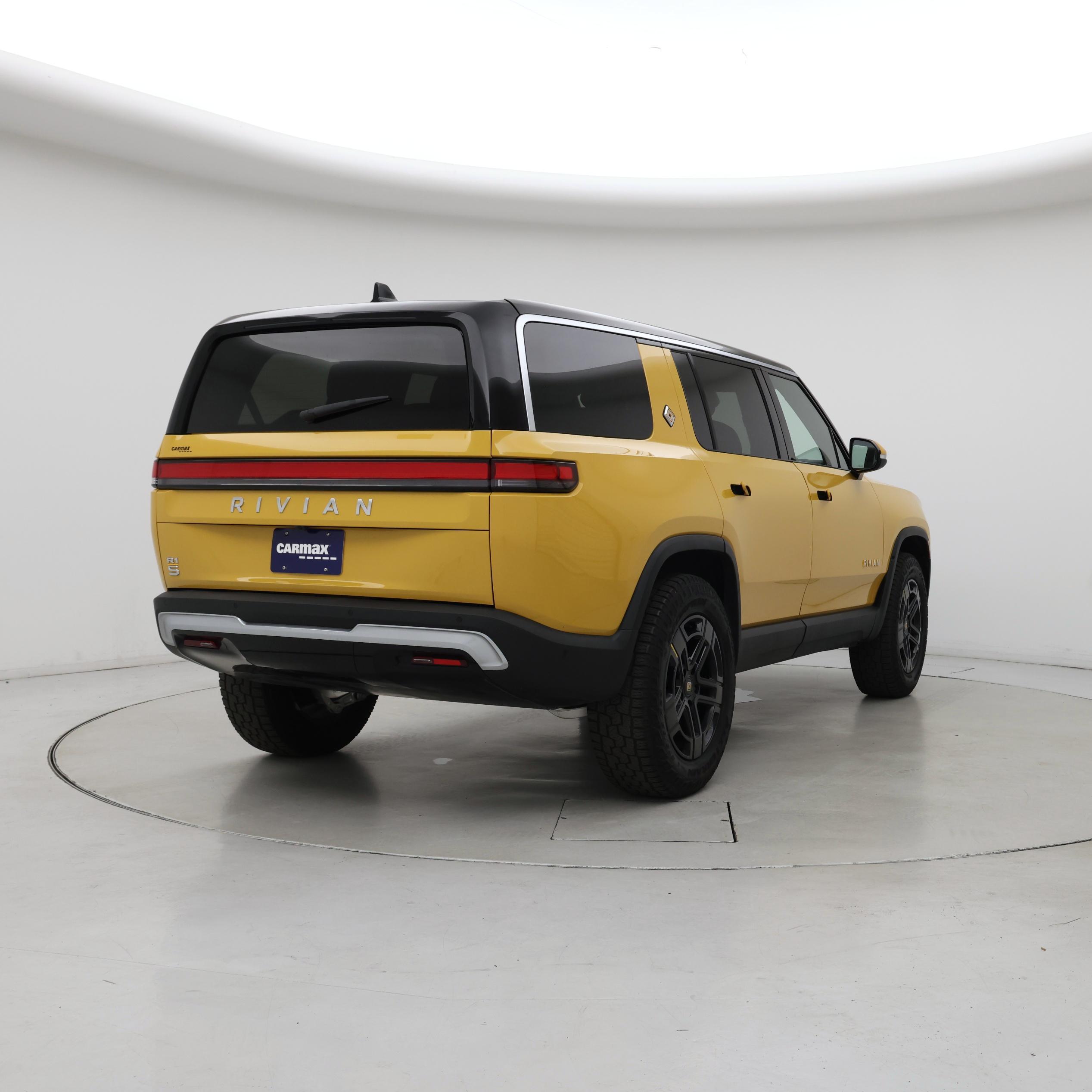 Thumbnail: 2023 Rivian R1S - 8