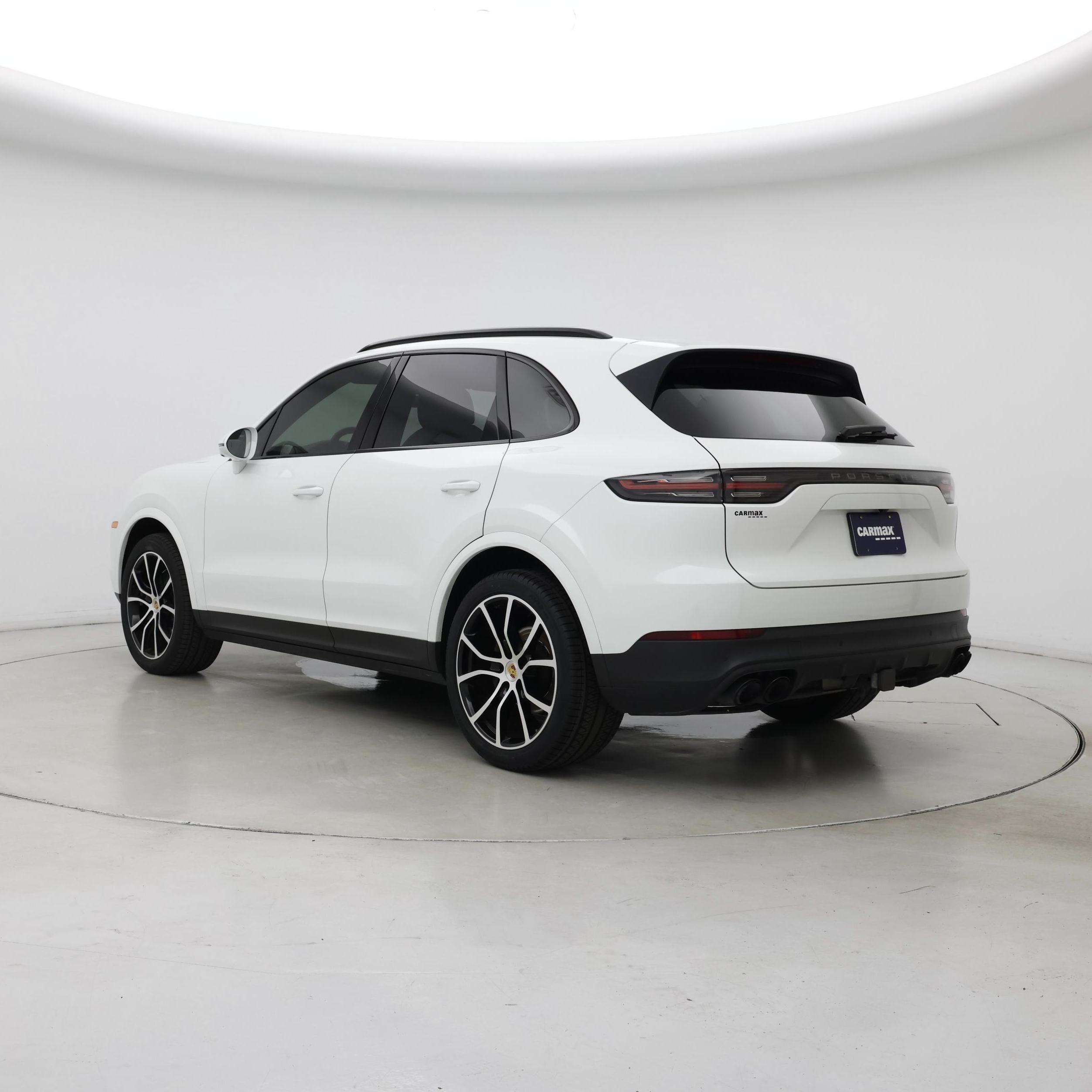 Thumbnail: 2022 Porsche Cayenne - 2