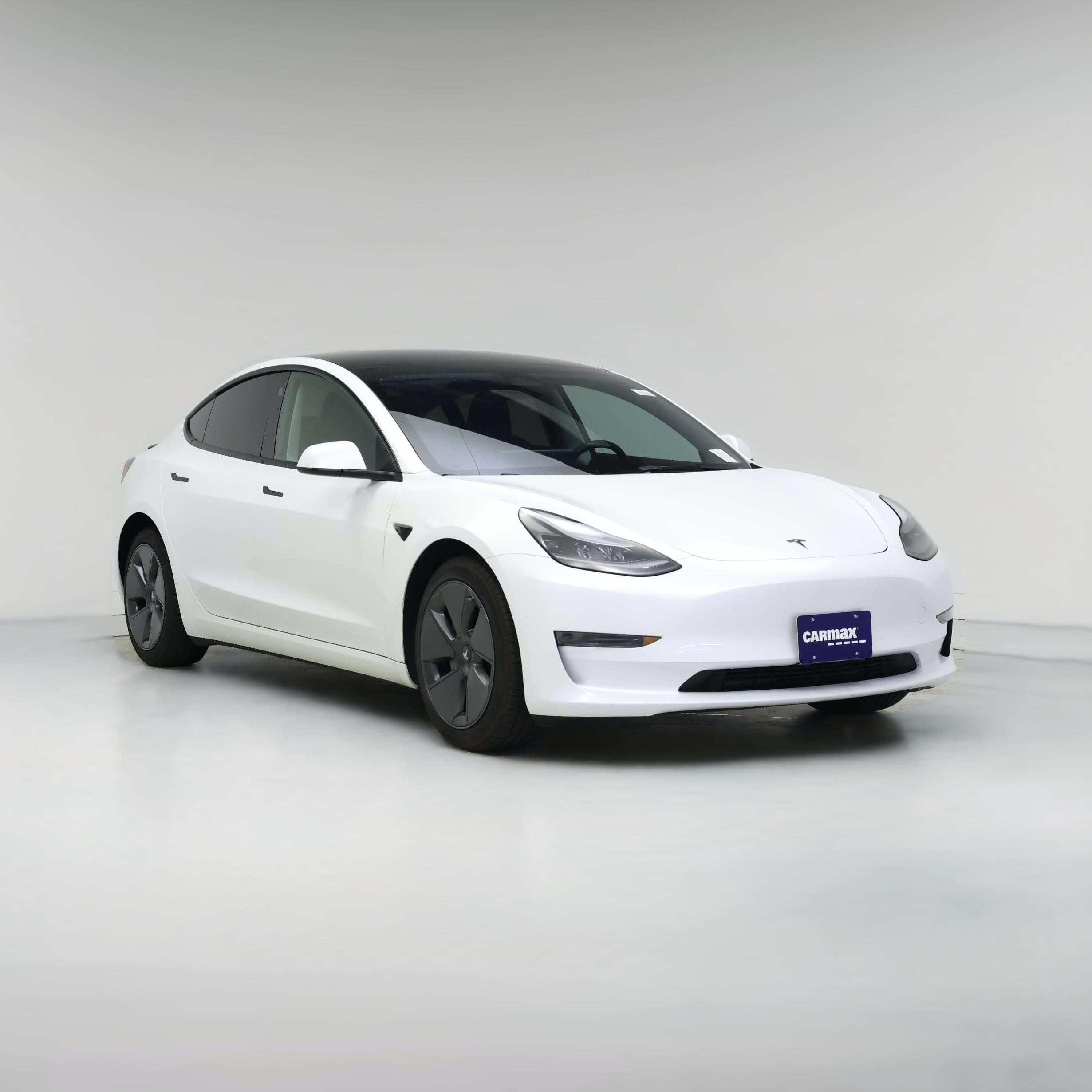 Thumbnail: 2023 Tesla Model 3 - 1