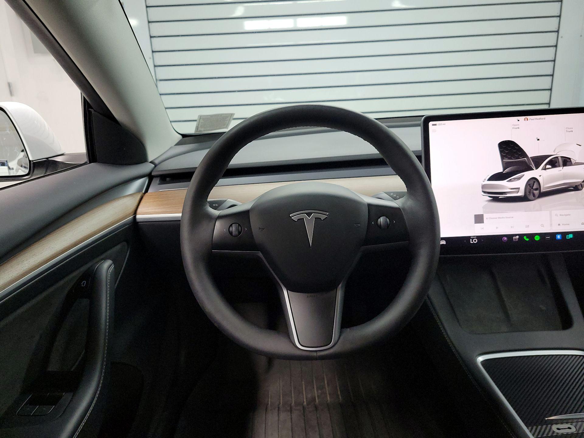 Thumbnail: 2023 Tesla Model 3 - 10