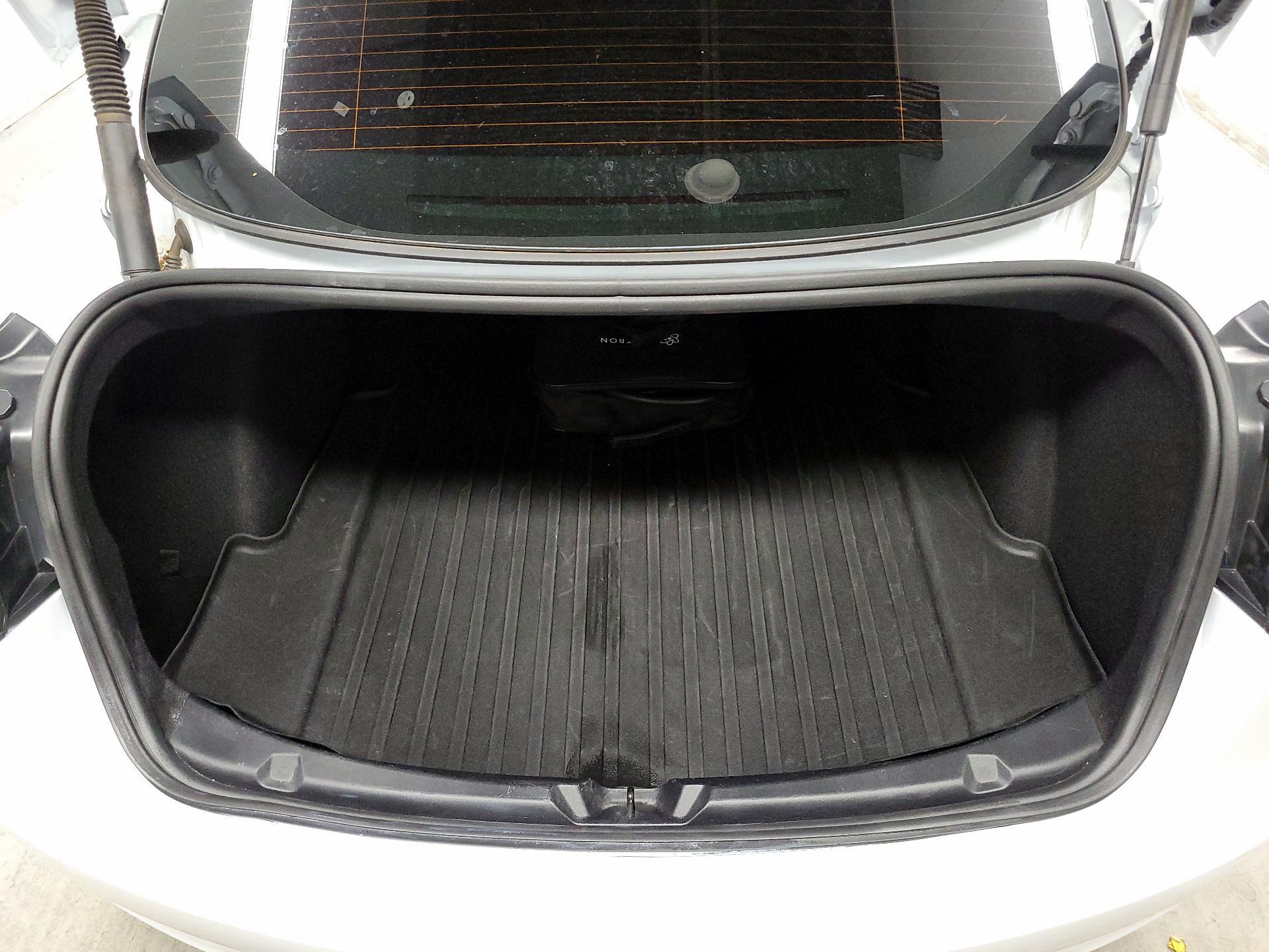 Thumbnail: 2023 Tesla Model 3 - 19