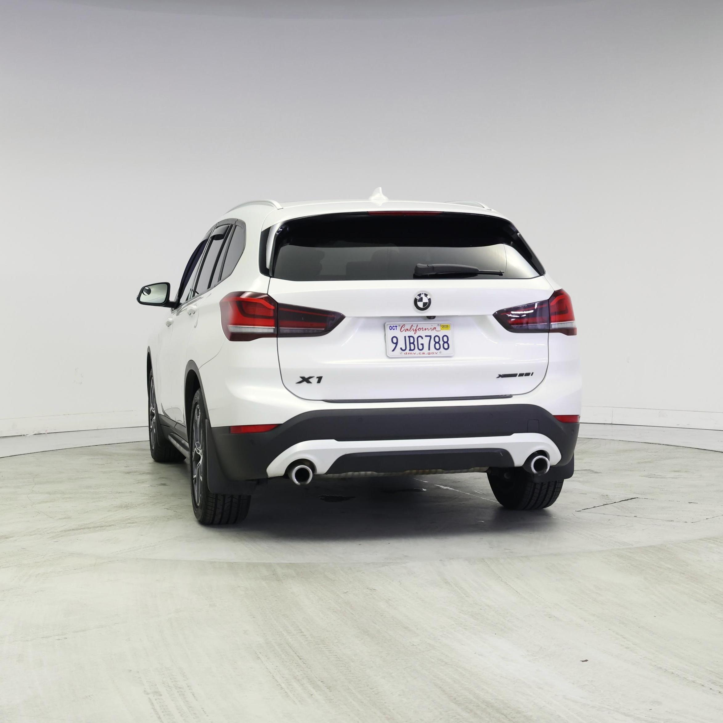Thumbnail: 2021 BMW X1 - 6