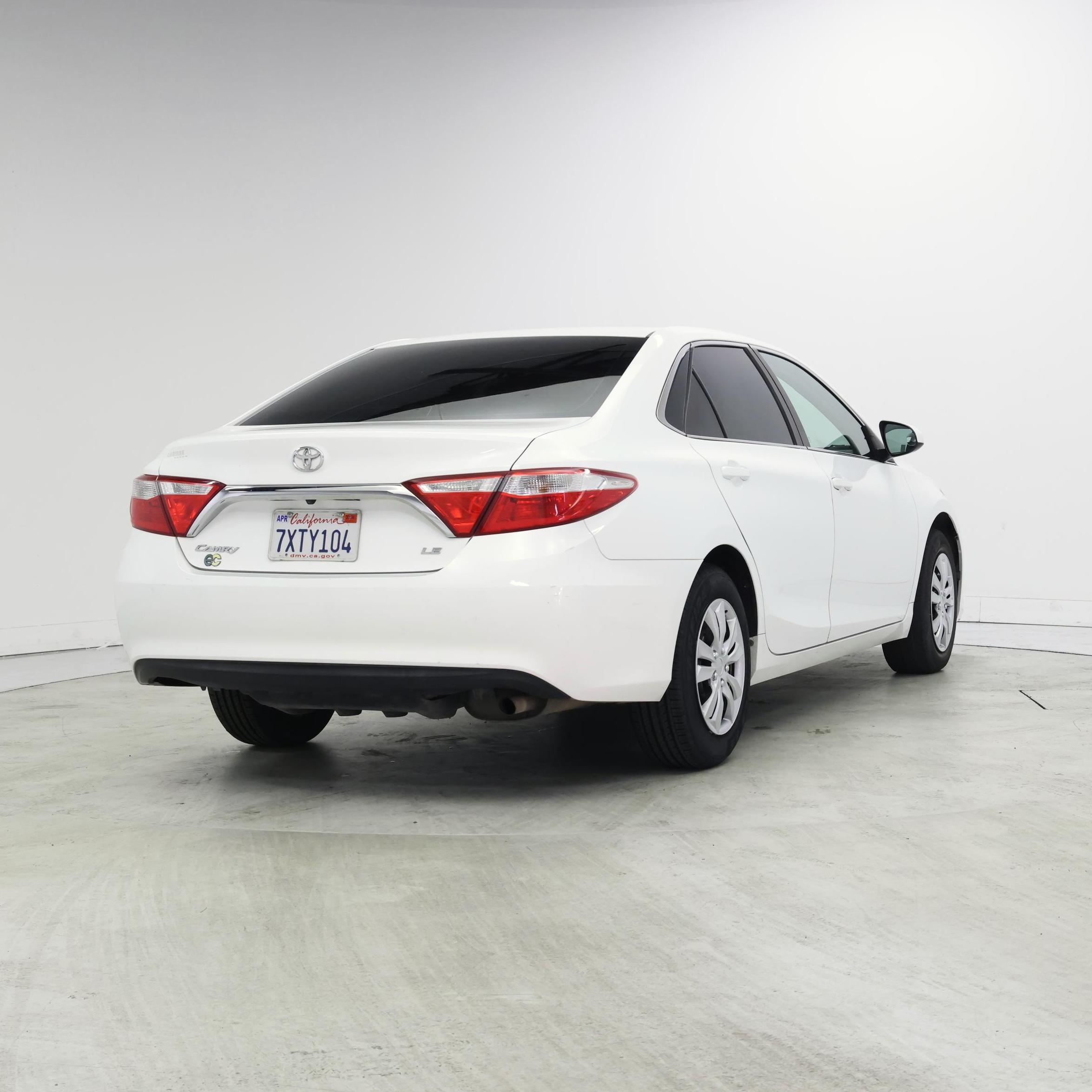 Thumbnail: 2016 Toyota Camry - 8