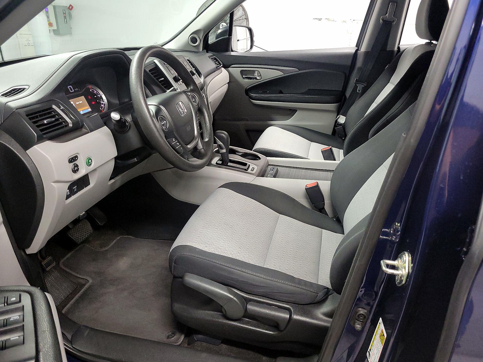 Thumbnail: 2017 Honda Ridgeline - 11