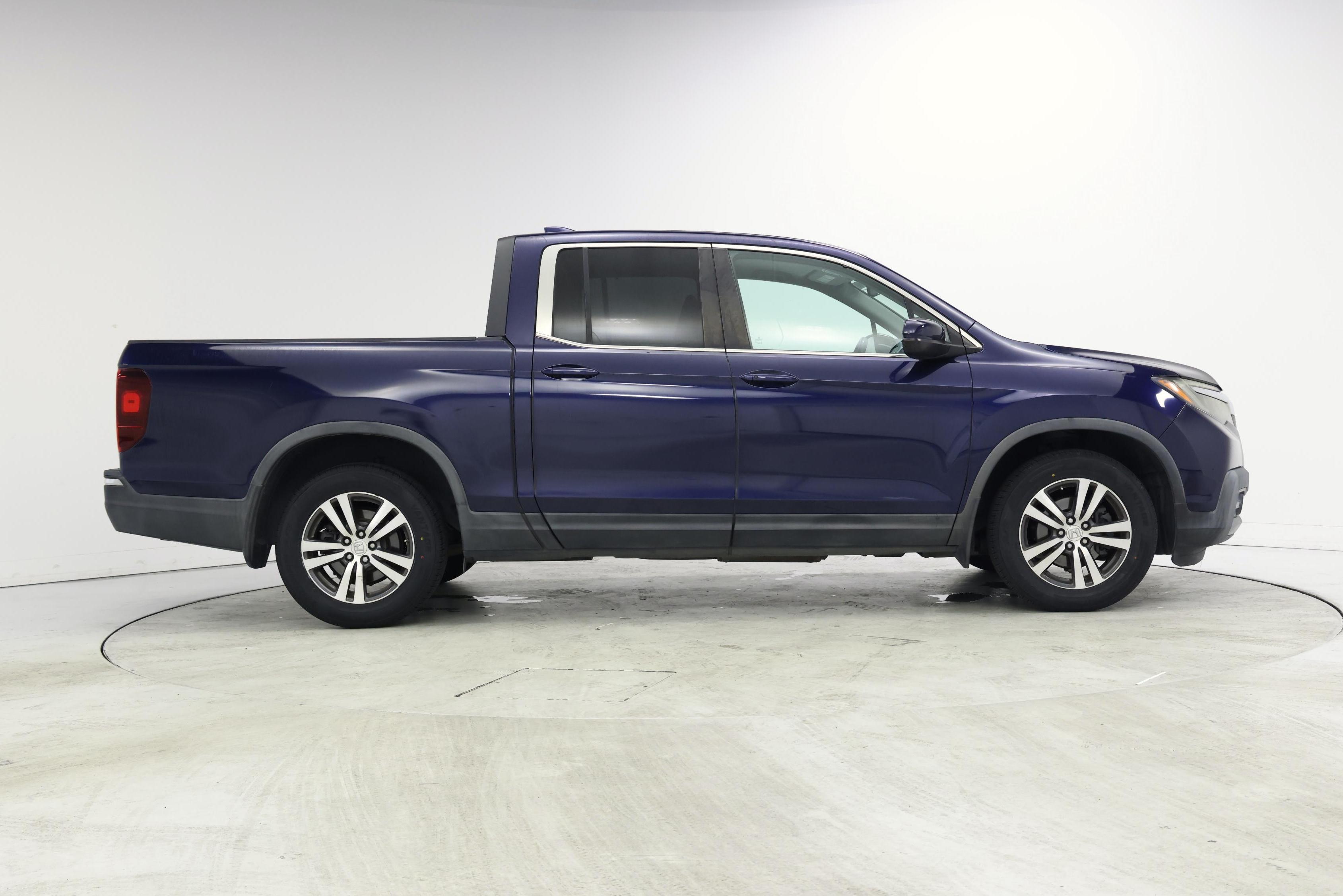 Thumbnail: 2017 Honda Ridgeline - 7
