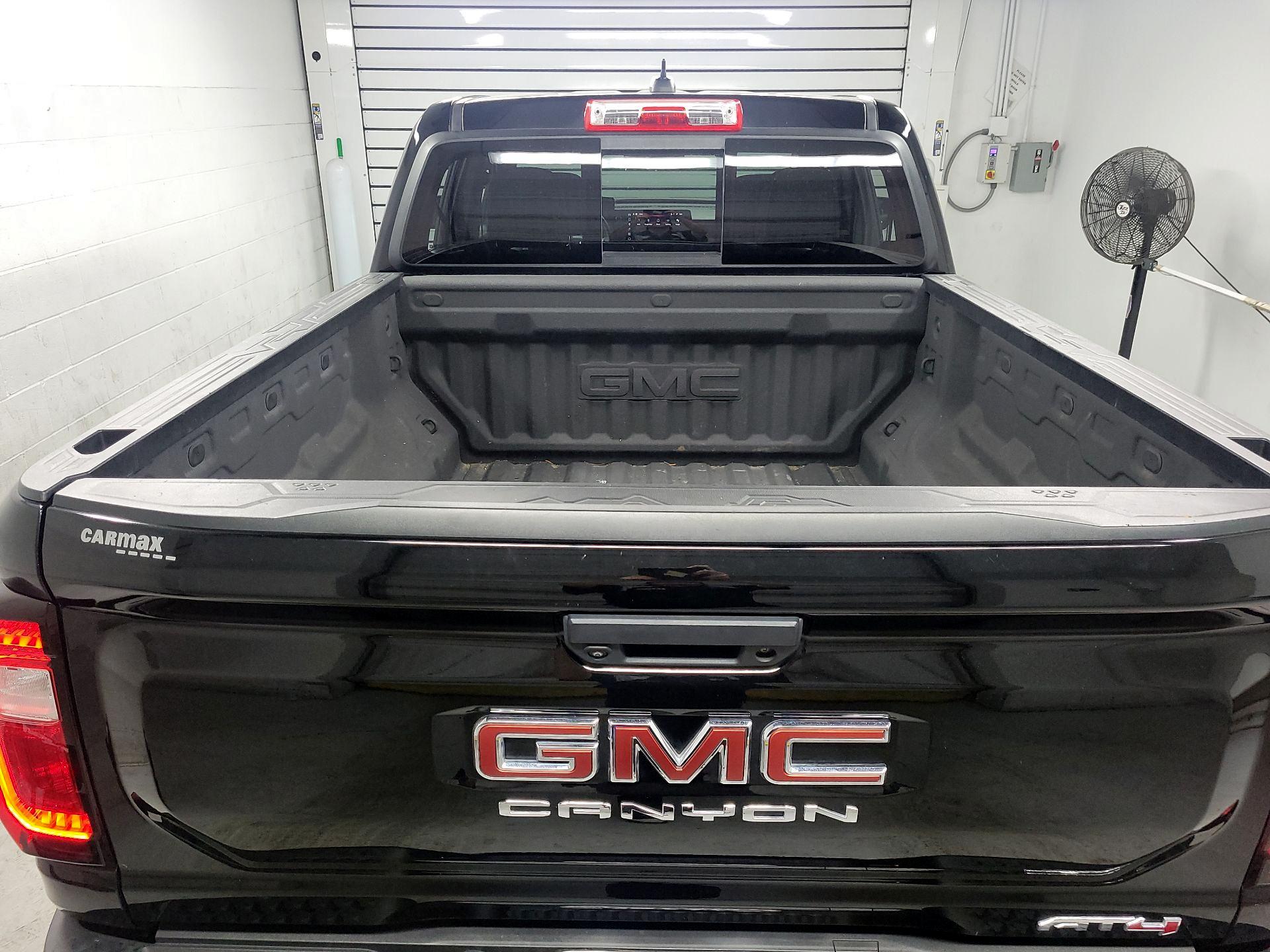 Thumbnail: 2023 GMC Canyon - 18
