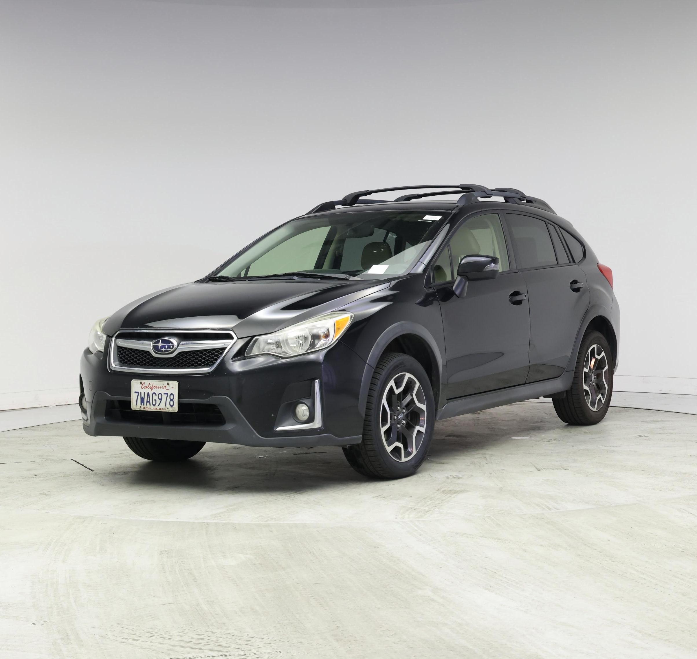 Thumbnail: 2017 Subaru Crosstrek - 4