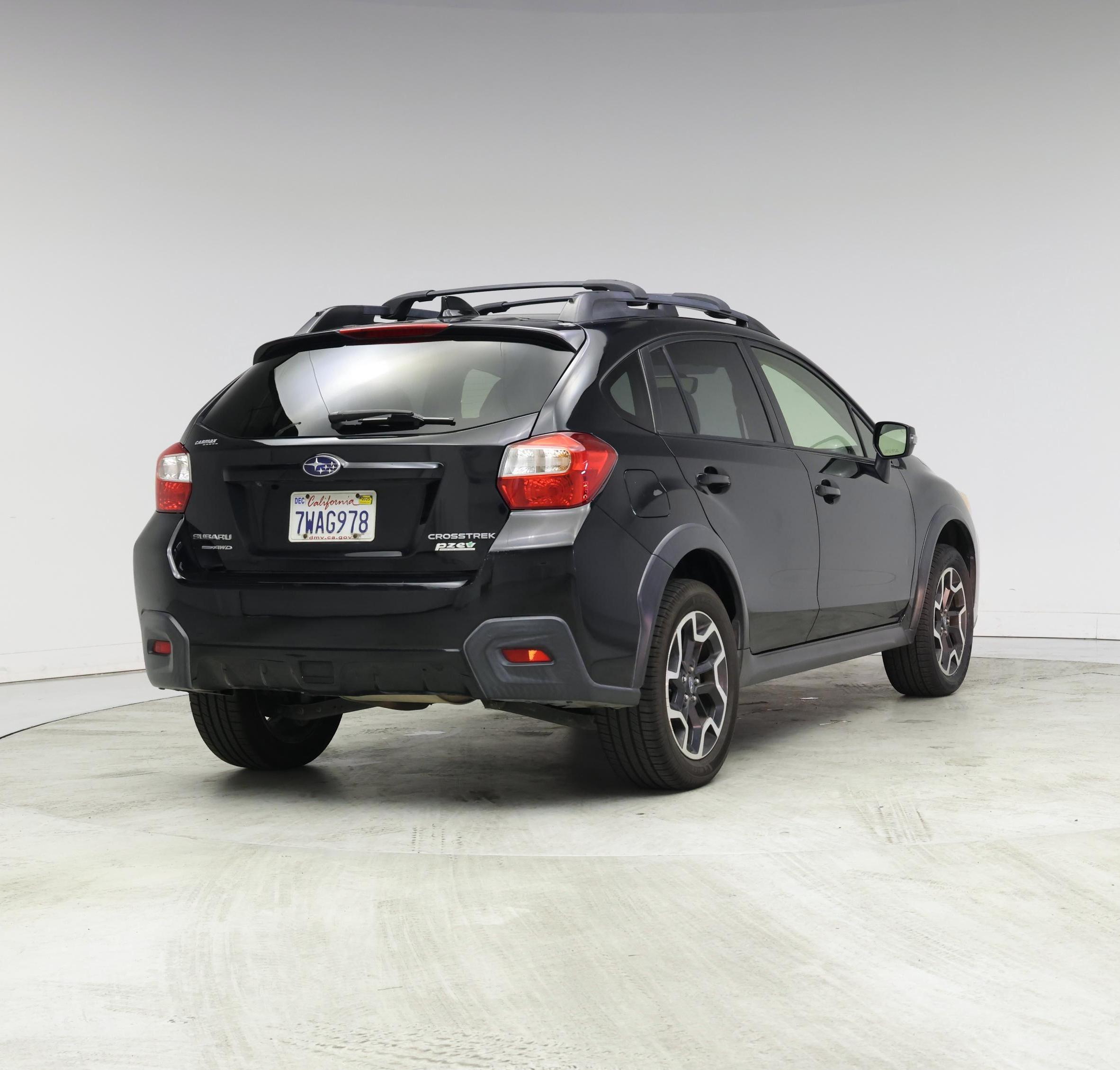 Thumbnail: 2017 Subaru Crosstrek - 8