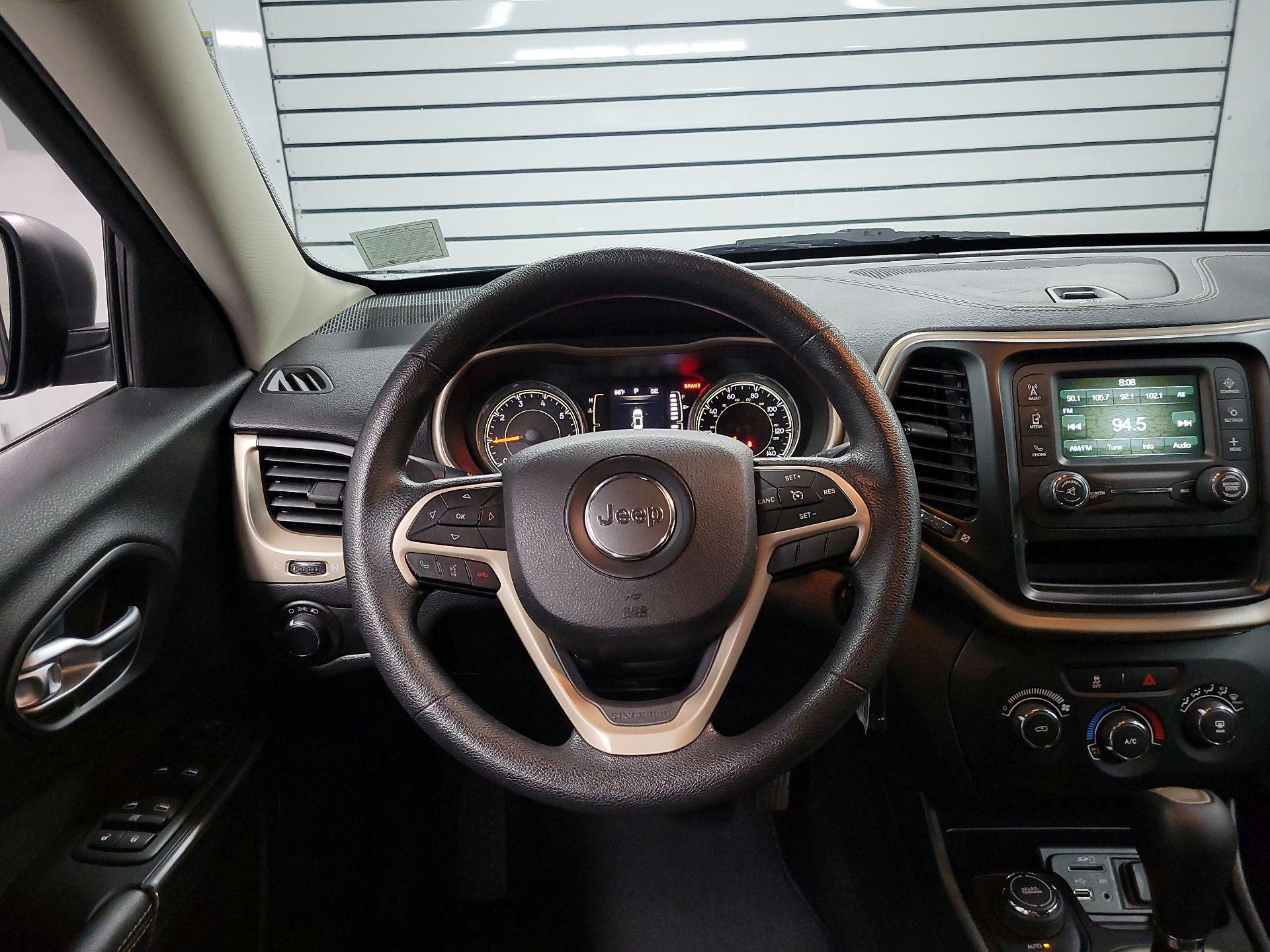 Thumbnail: 2014 Jeep Cherokee - 10