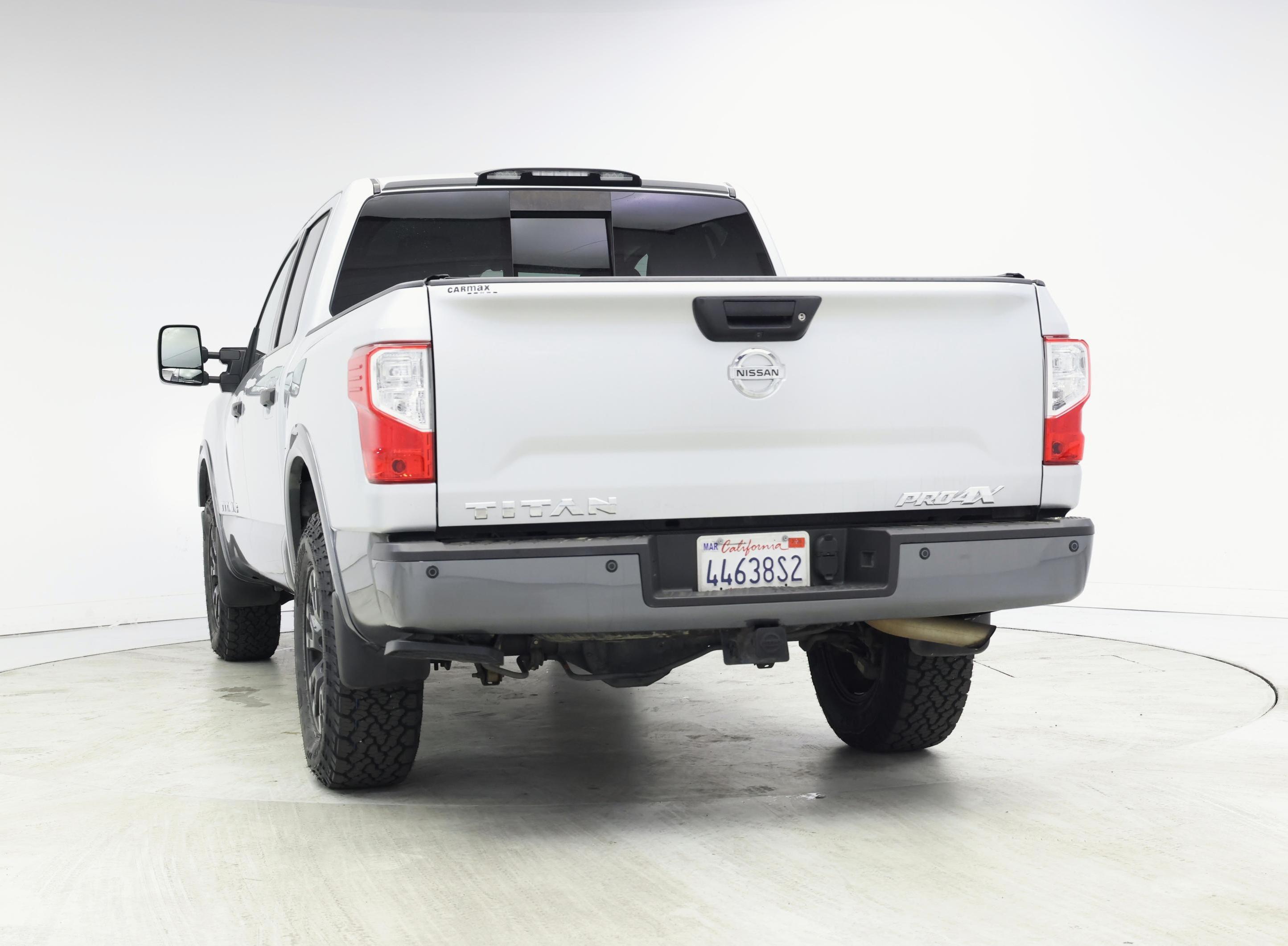 Thumbnail: 2019 Nissan Titan - 6