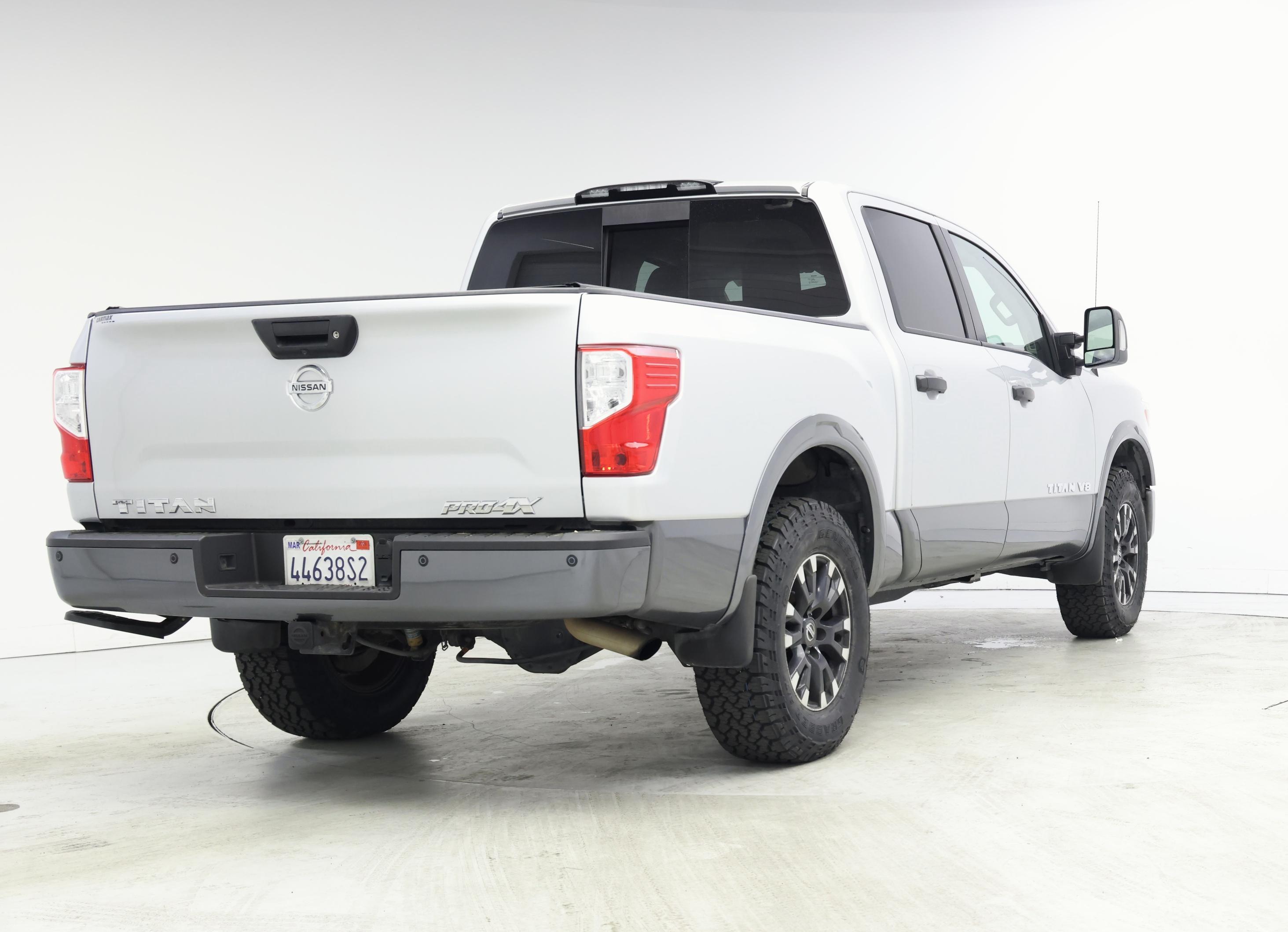 Thumbnail: 2019 Nissan Titan - 8