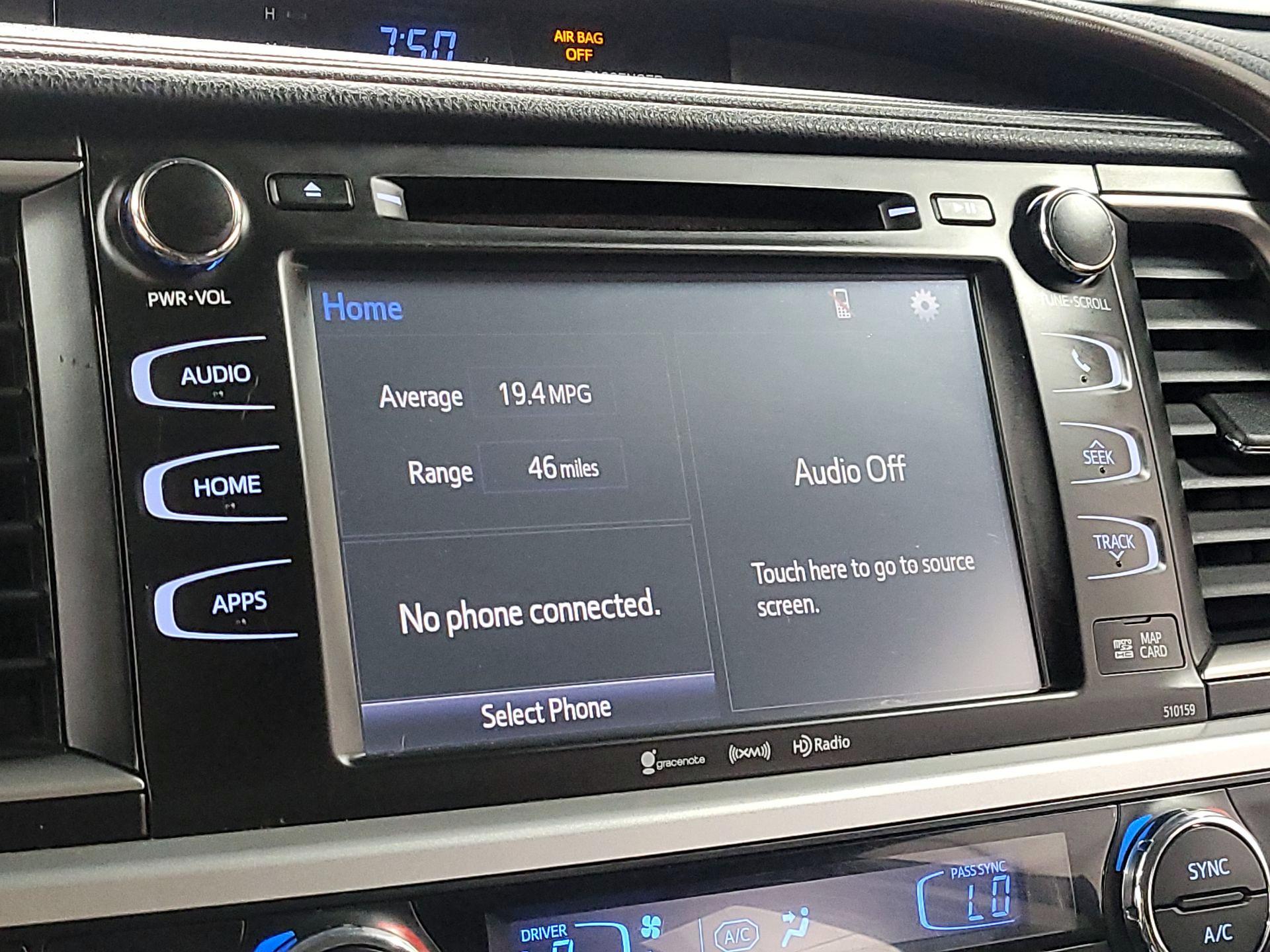 Thumbnail: 2016 Toyota Highlander - 14