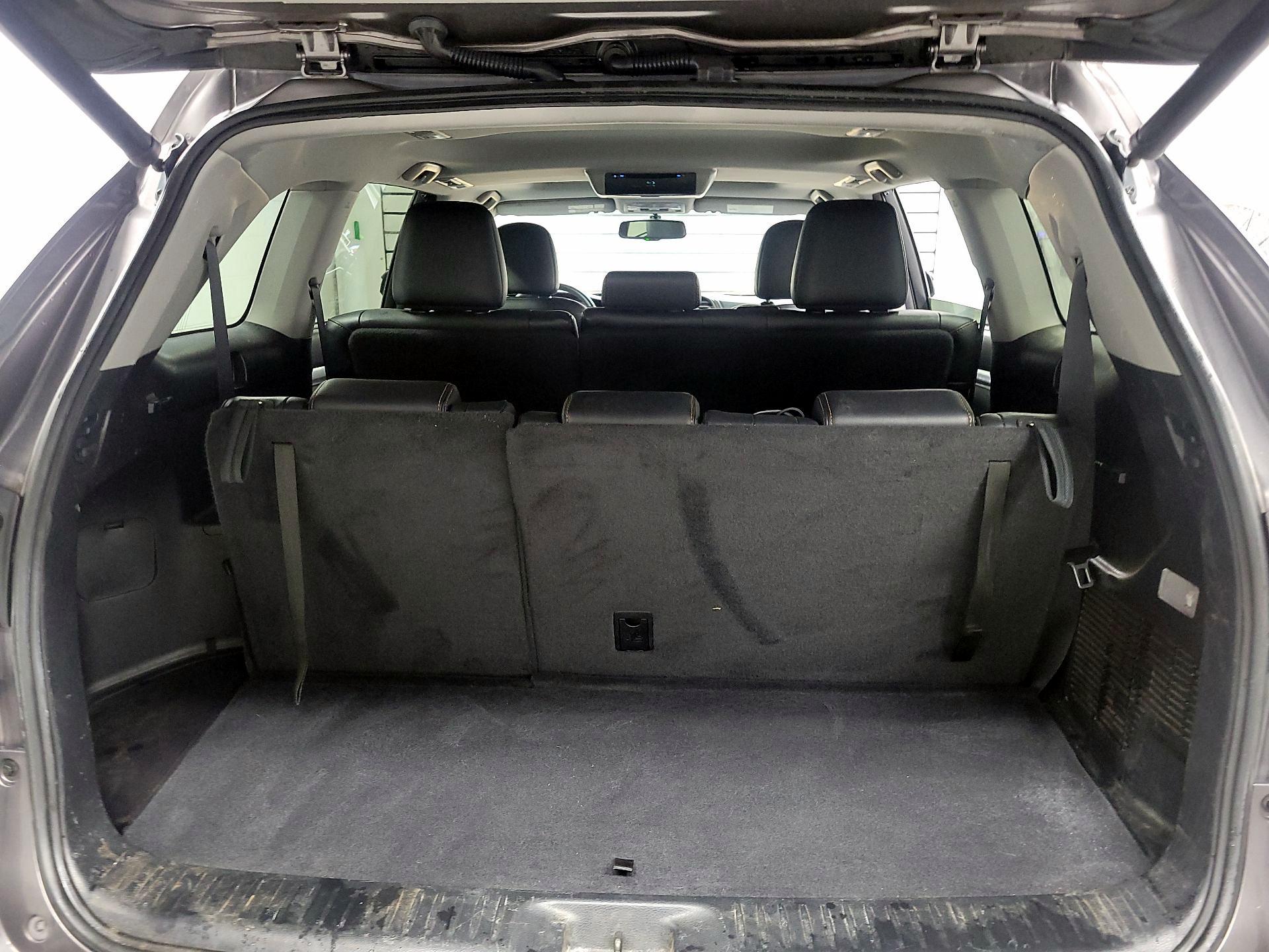 Thumbnail: 2016 Toyota Highlander - 18