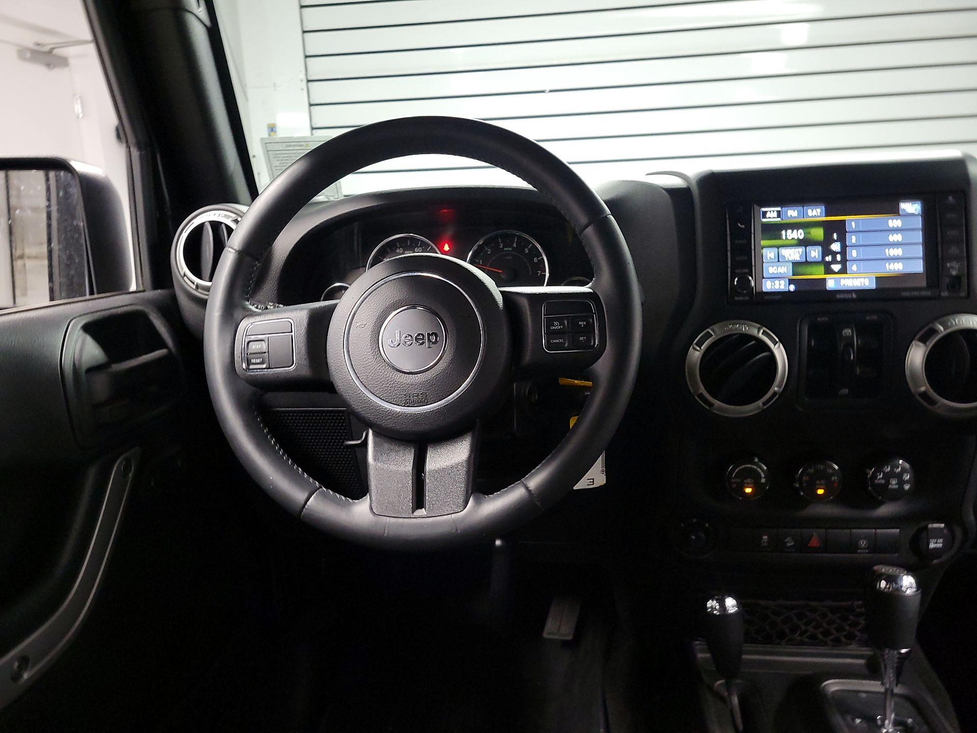 Thumbnail: 2017 Jeep Wrangler - 10